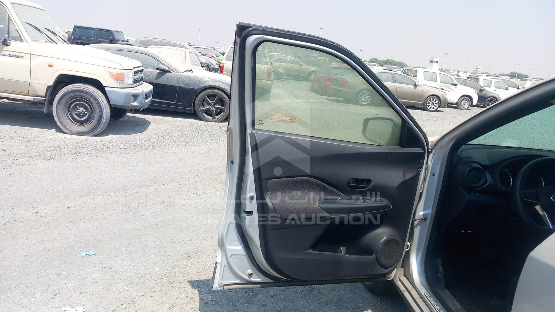 2019 NISSAN KICKS VIN: 3N1CP5CU3KL559393