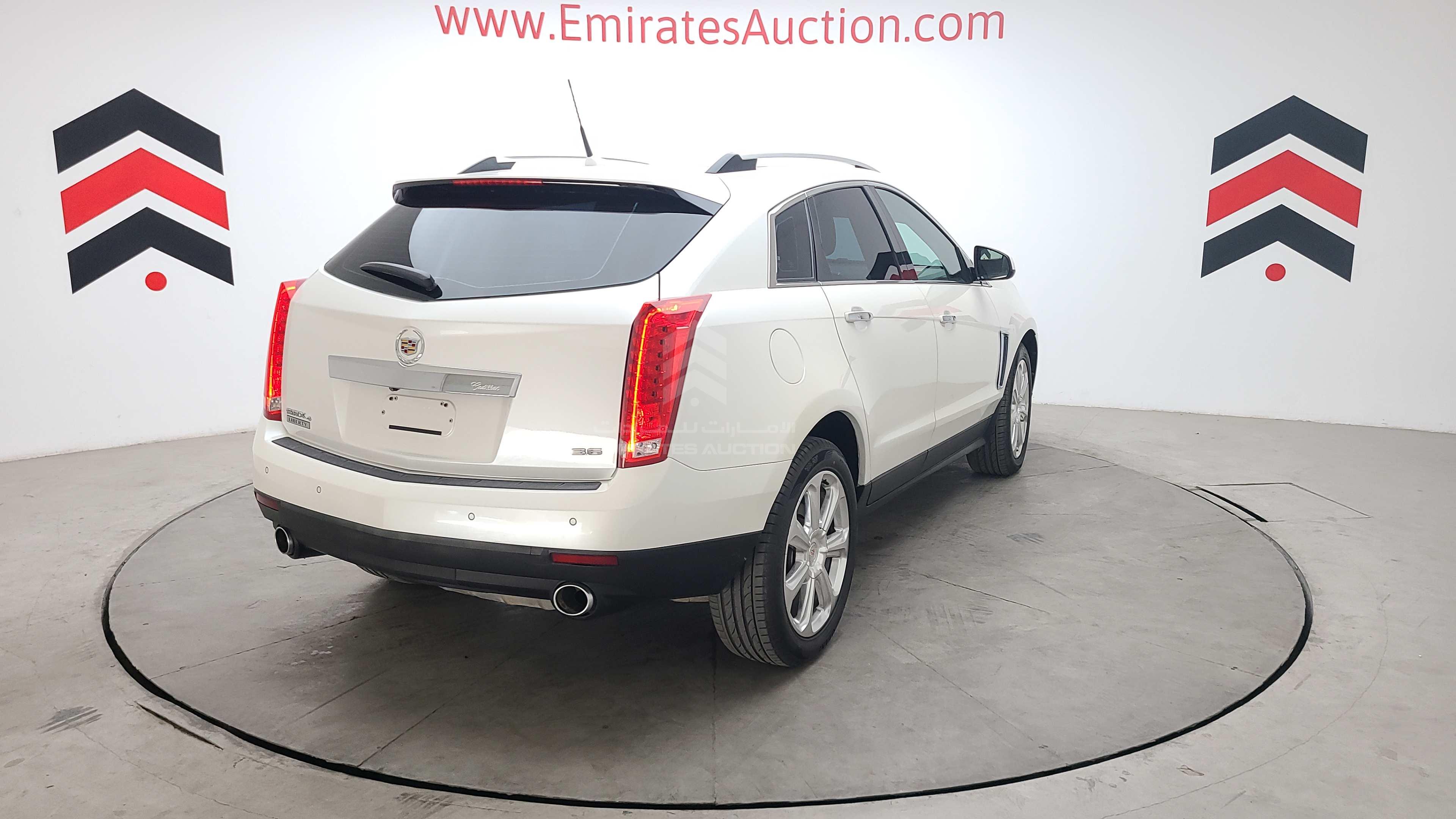 3GYFN9E32FS556311 - 2015 Cadillac SRX - #428187
