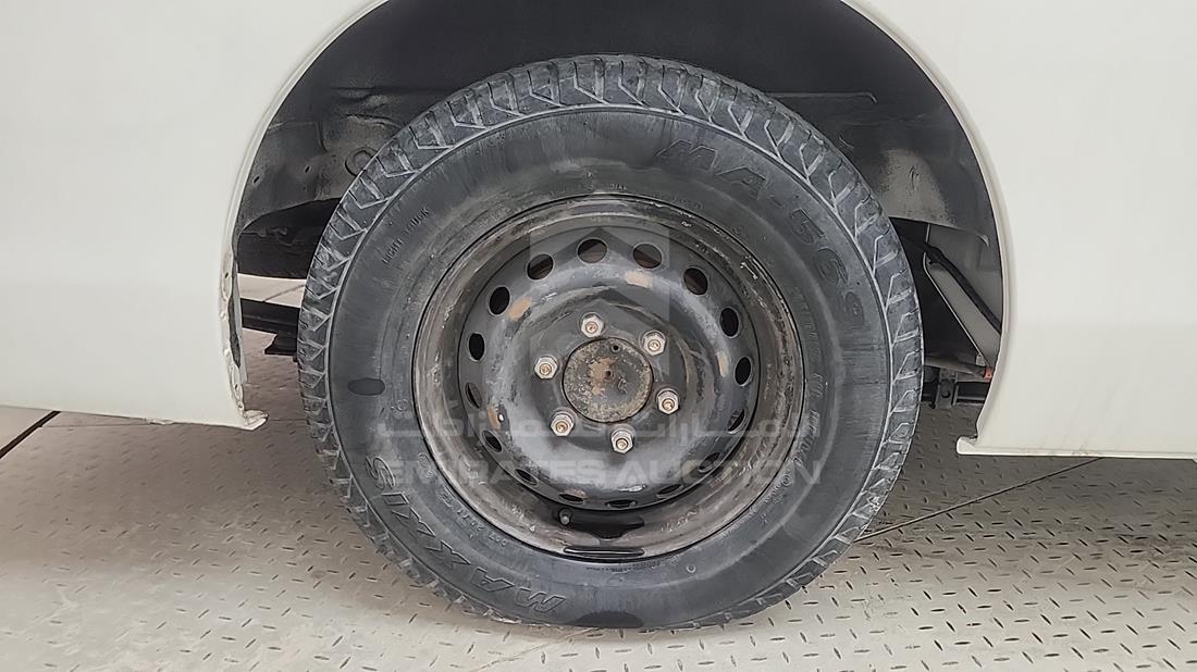 2020 Nissan Urvan — Rear Right Tyre — Photo 24