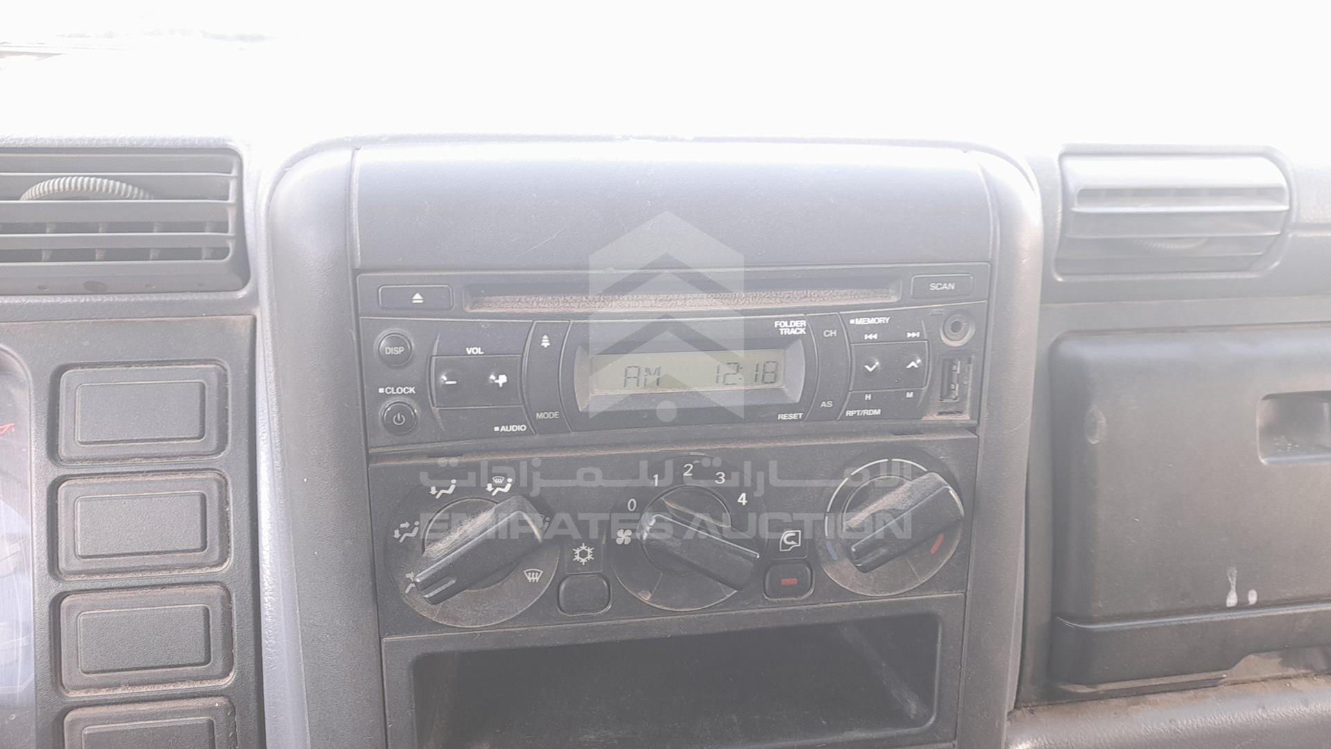 2015 MITSUBISHI CANTER VIN: JL7B6E1P8FK019136