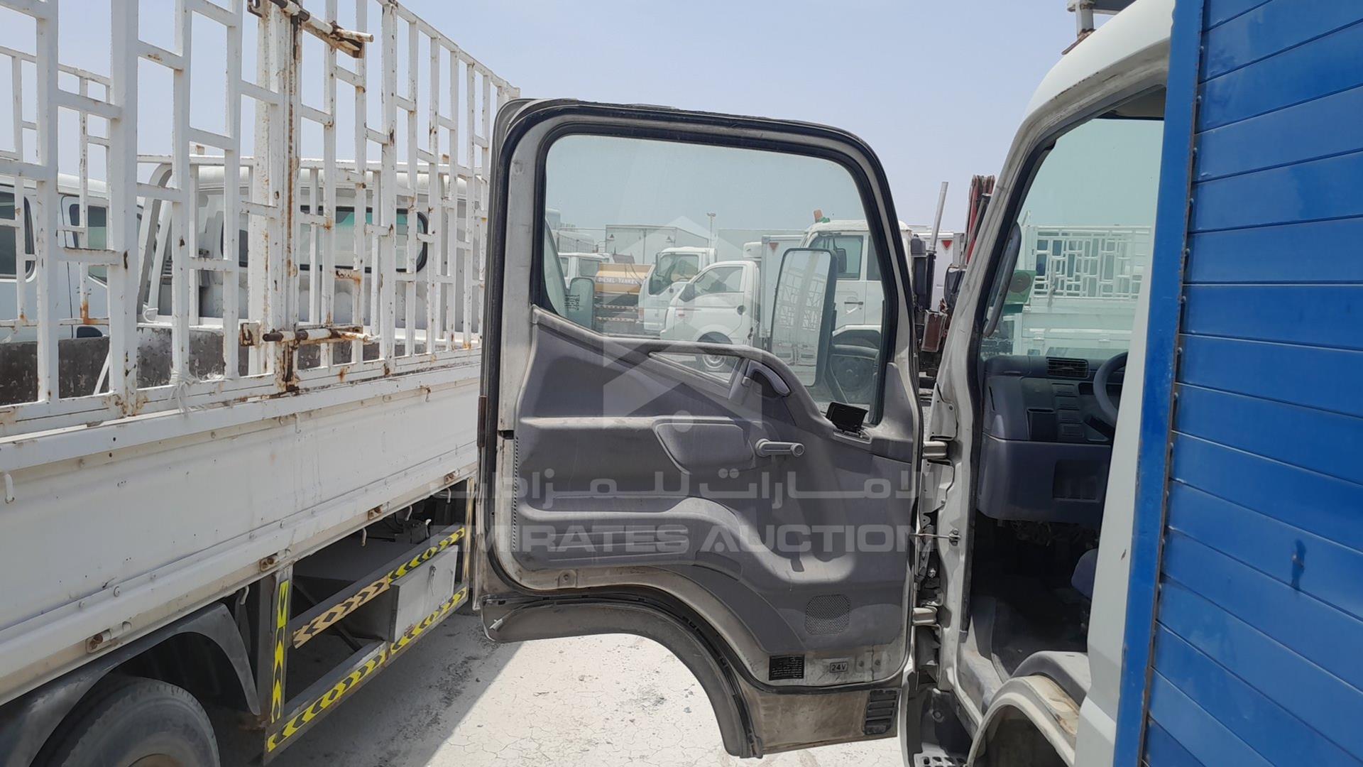 2013 MITSUBISHI CANTER VIN: JL6BCE6J0DK027276
