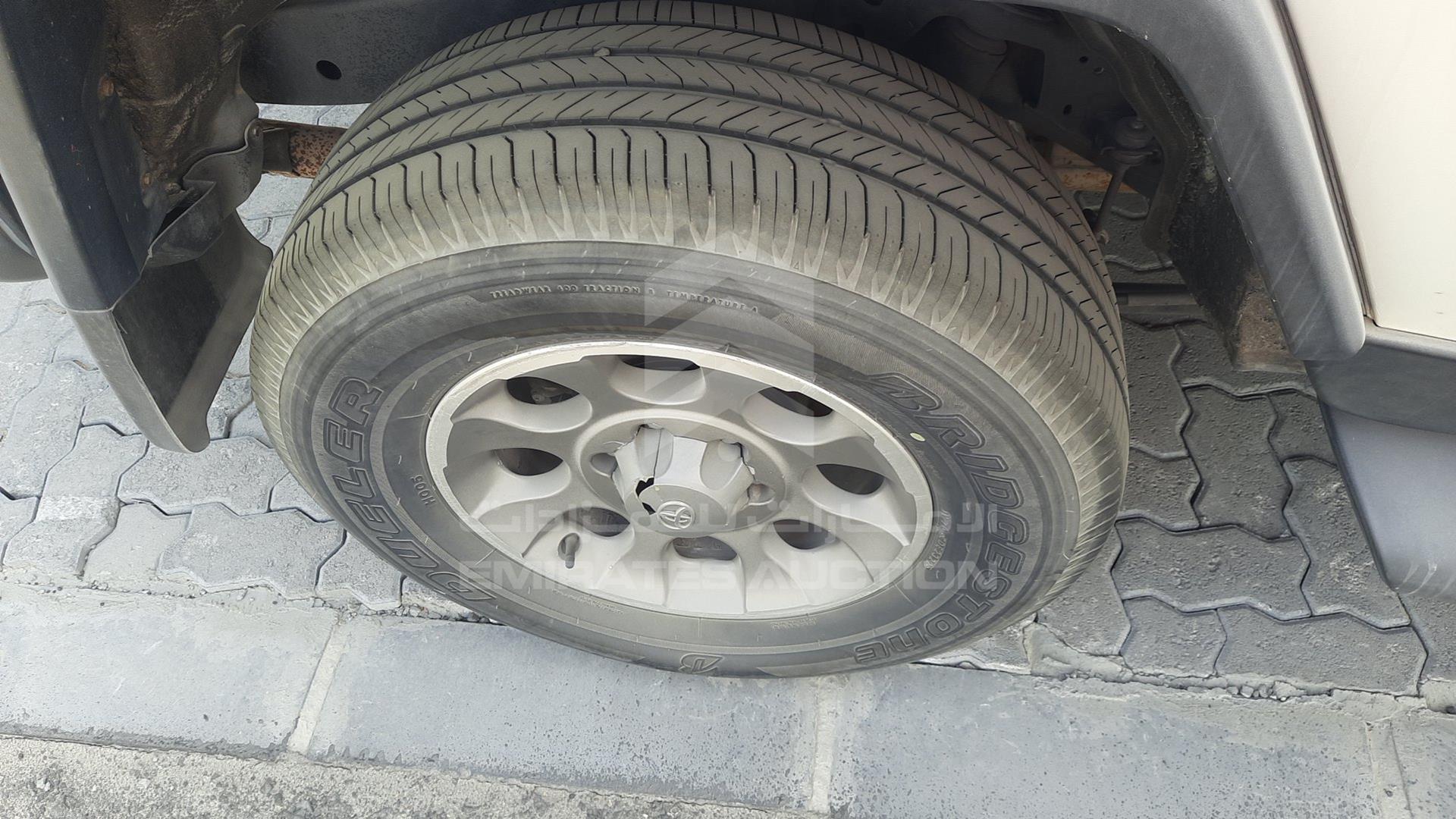 2012 TOYOTA FJ CRUISER VIN: JTEBU11F7CK141593