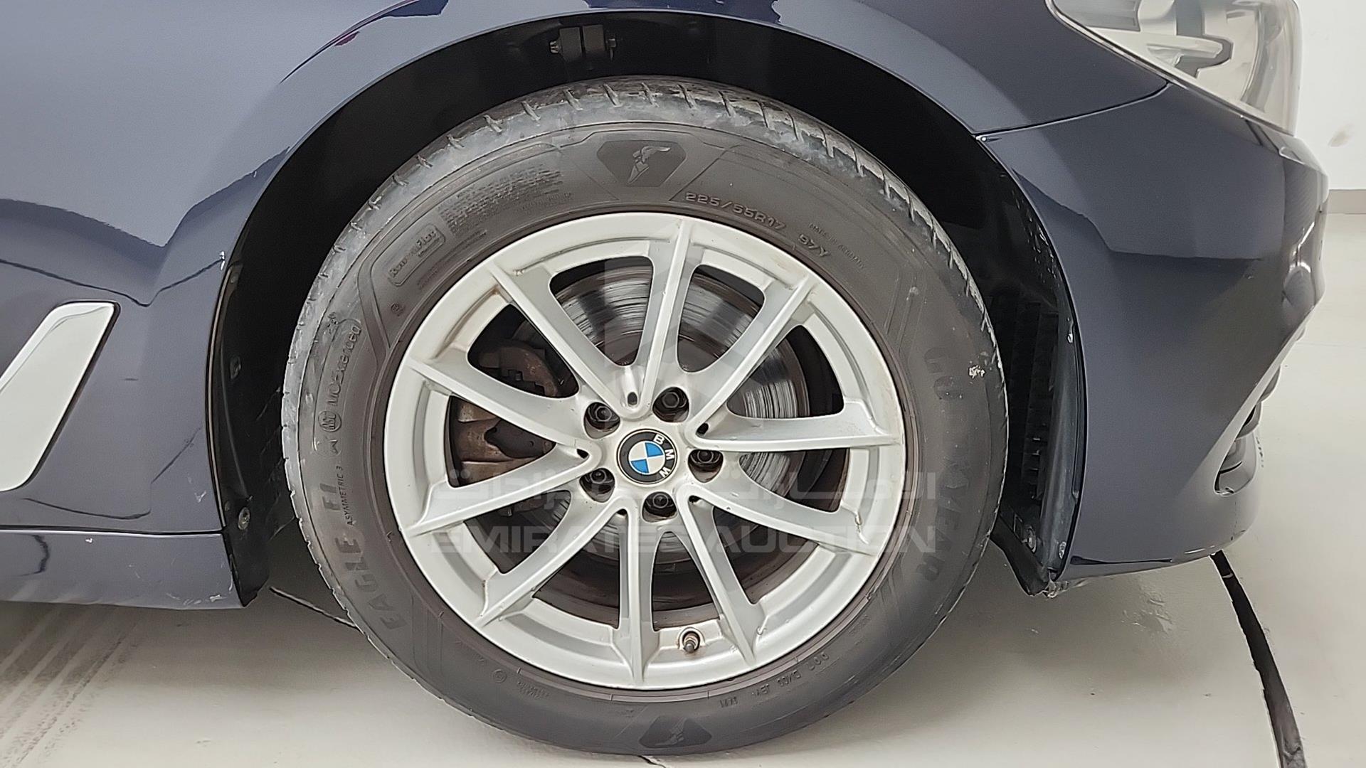 2020 BMW 520 VIN: WBAJL1A04LBM40390