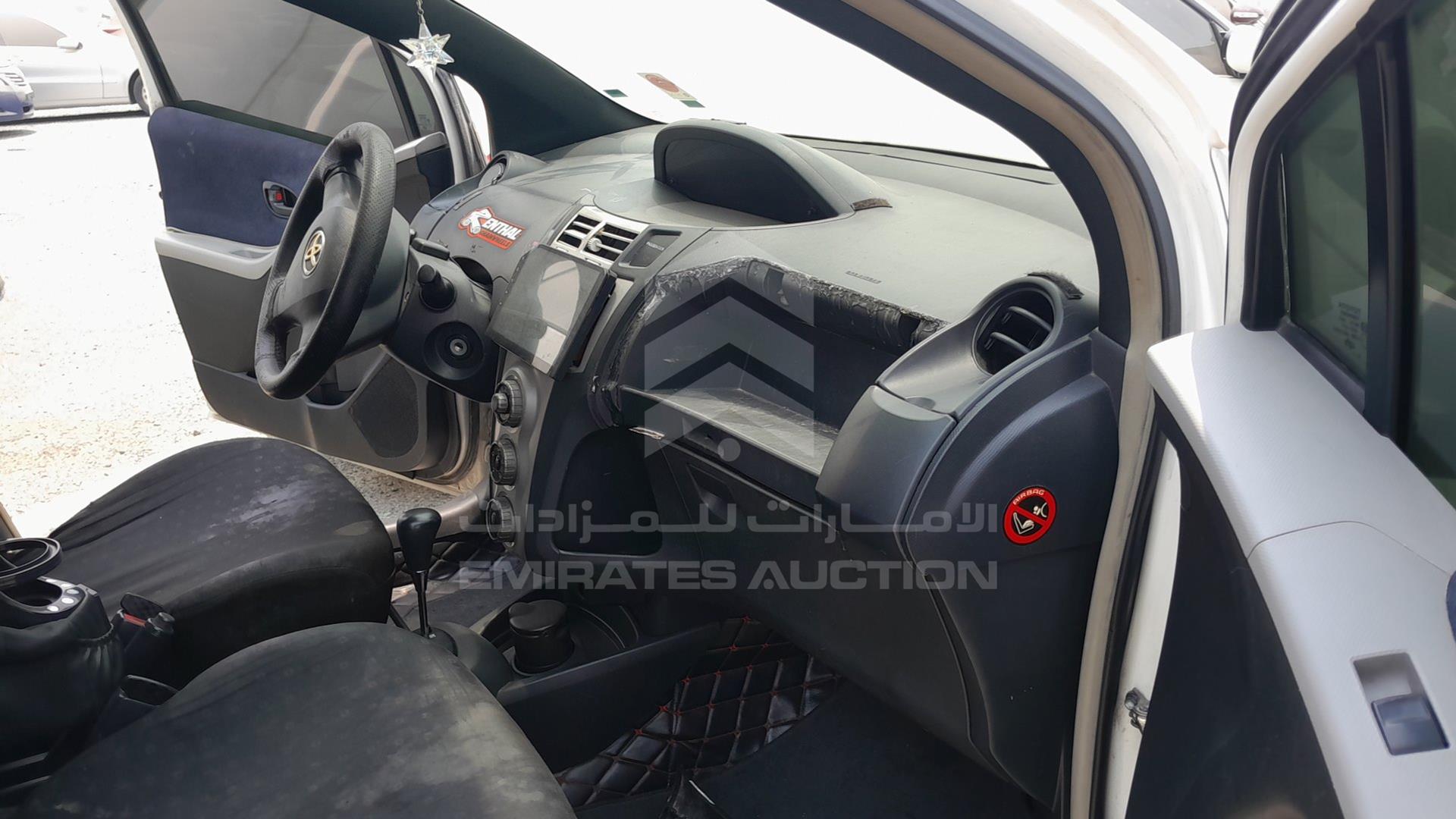2007 TOYOTA YARIS VIN: JTDKW923775049373