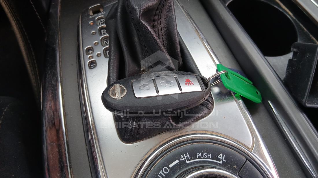 2022 Nissan Patrol — Keys — Photo 5