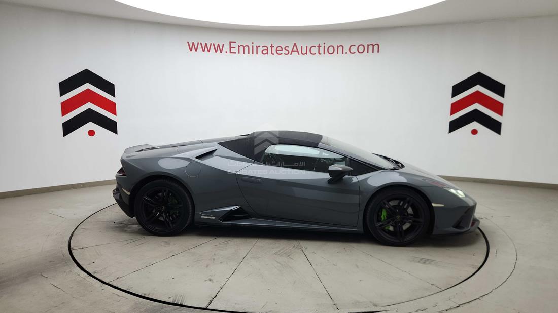 2021 Lamborghini Huracan — Right Full View — Photo 31