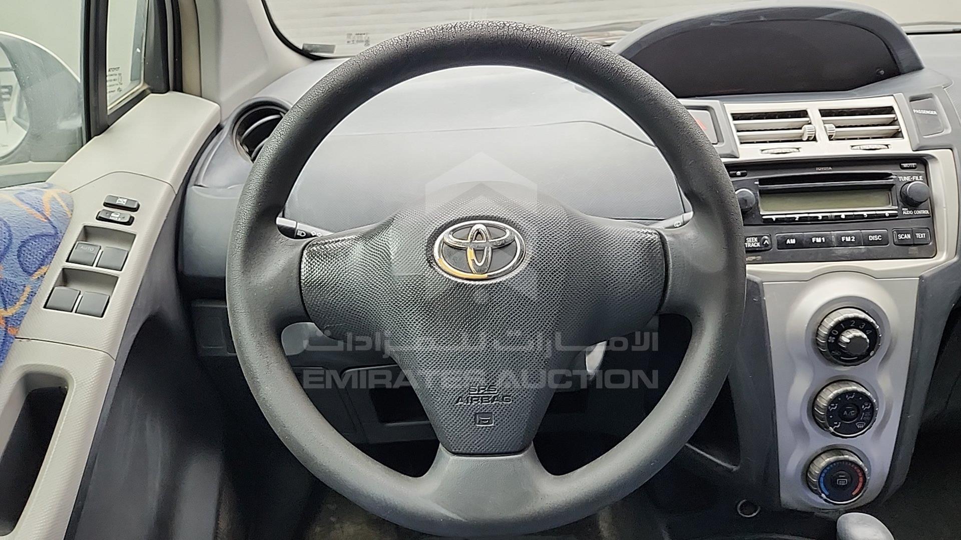2008 TOYOTA YARIS VIN: JTDKW923785098302
