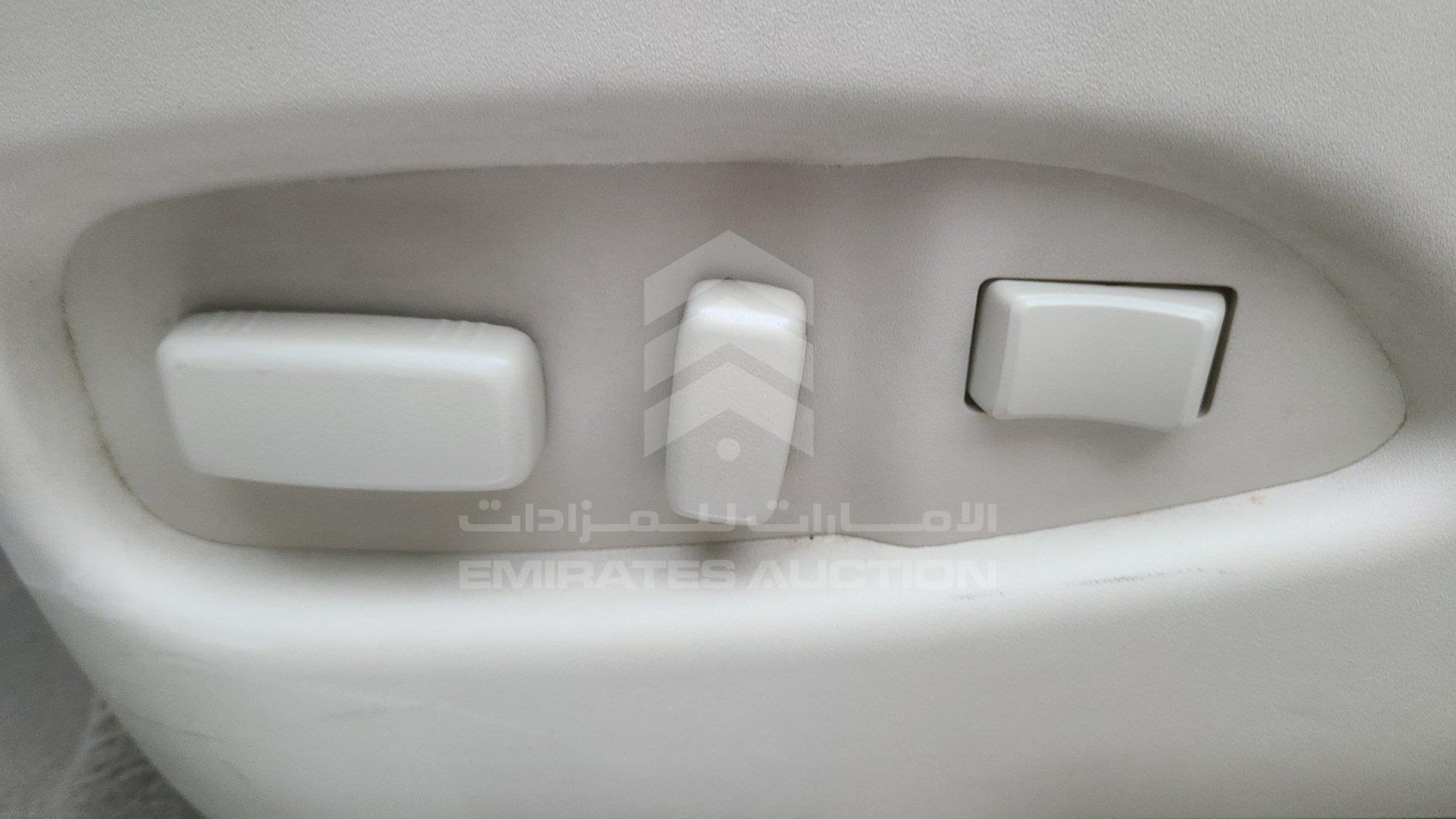 3GYFN9E32FS556311 - 2015 Cadillac SRX - #428187