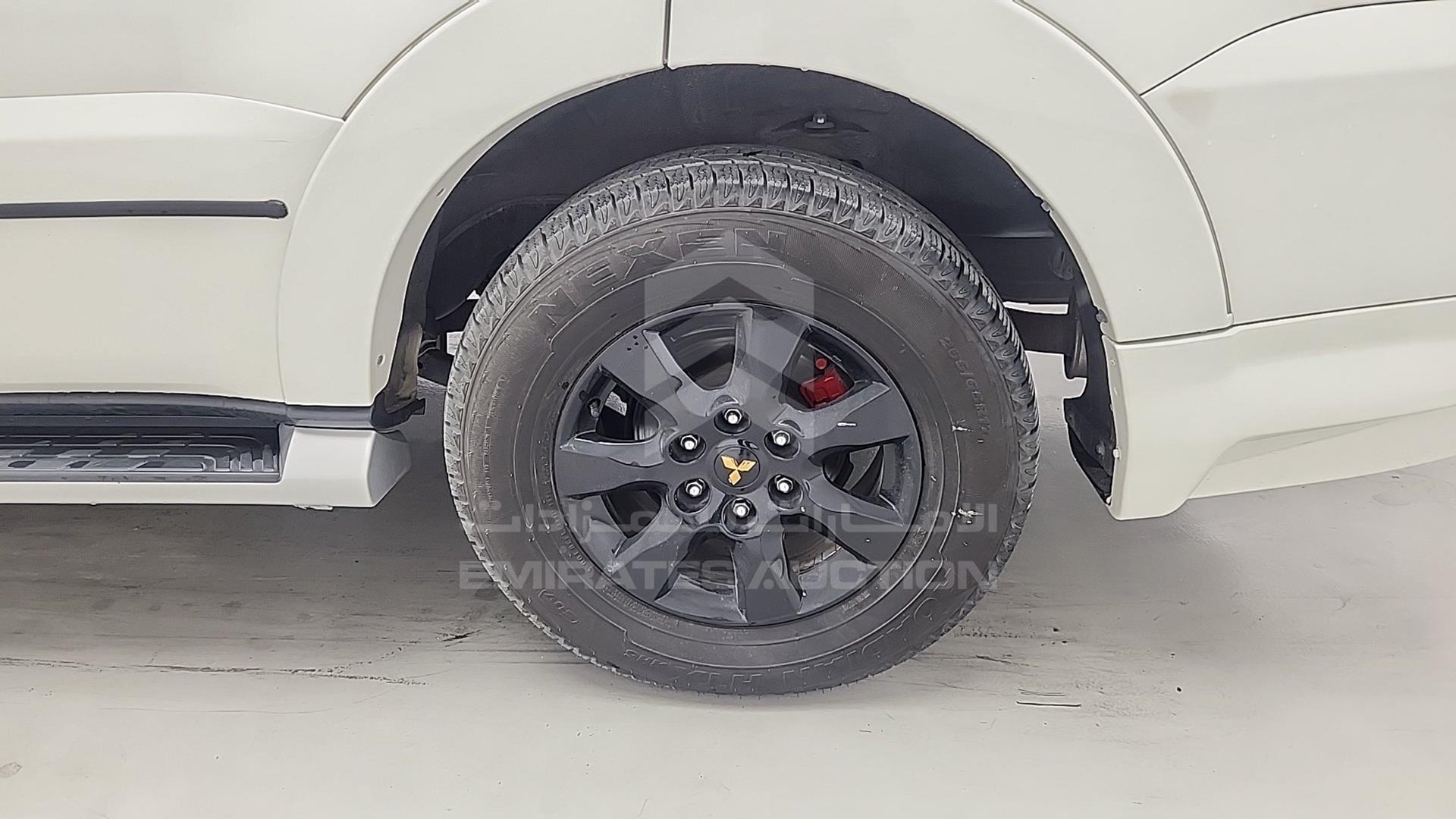 2019 MITSUBISHI PAJERO VIN: JE4MR62M7KJ705620