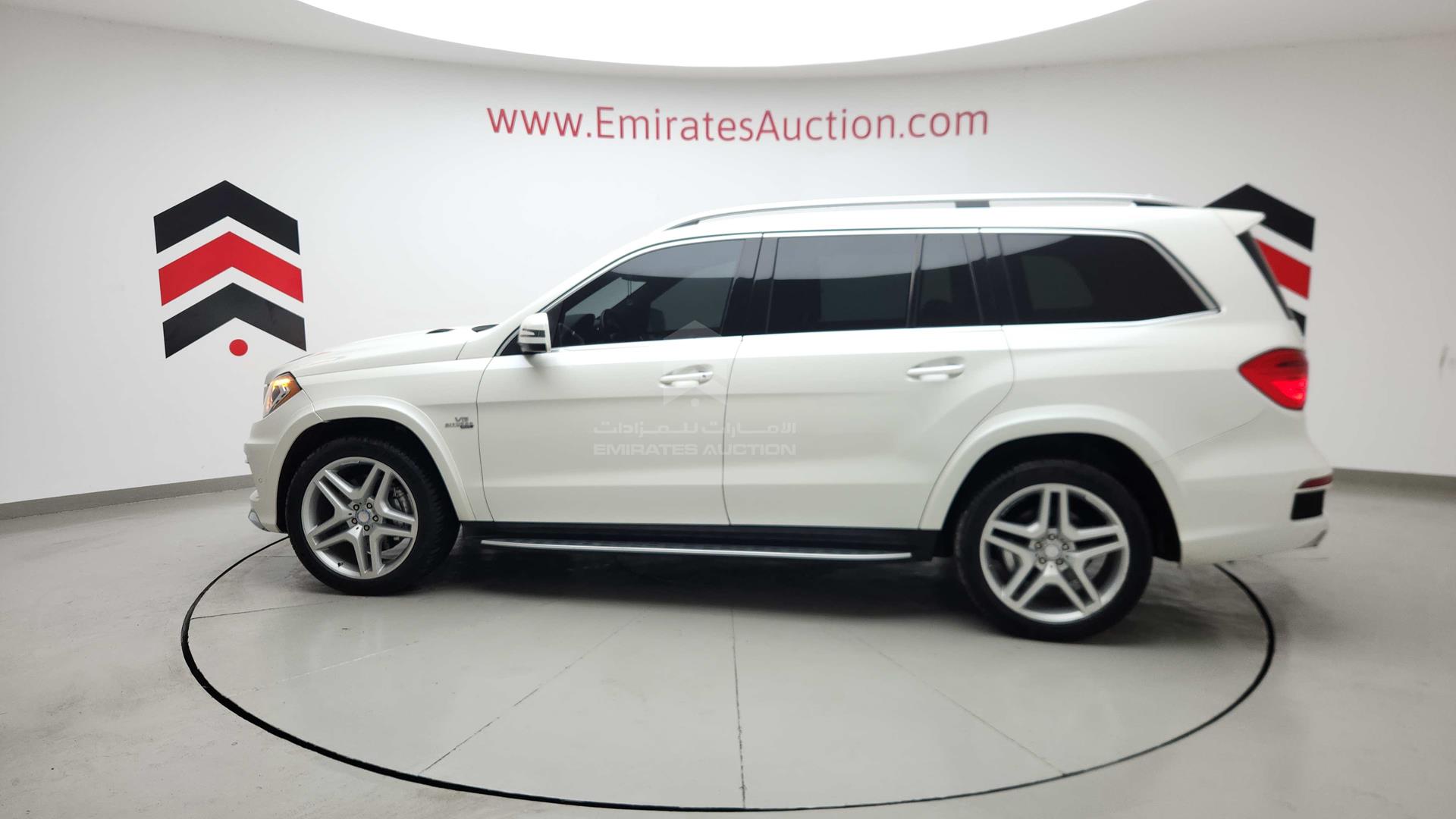 2015 MERCEDES GL 550 VIN: 4JGDF7DE7FA508690