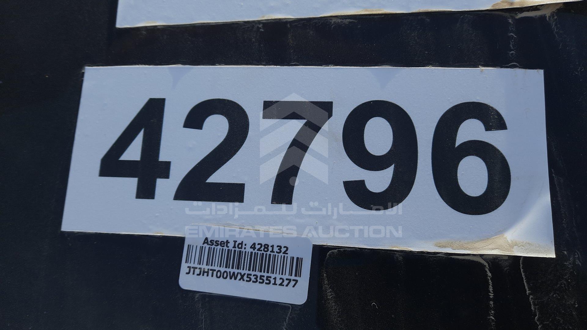 2005 LEXUS LX 470 VIN: JTJHT00WX53551277