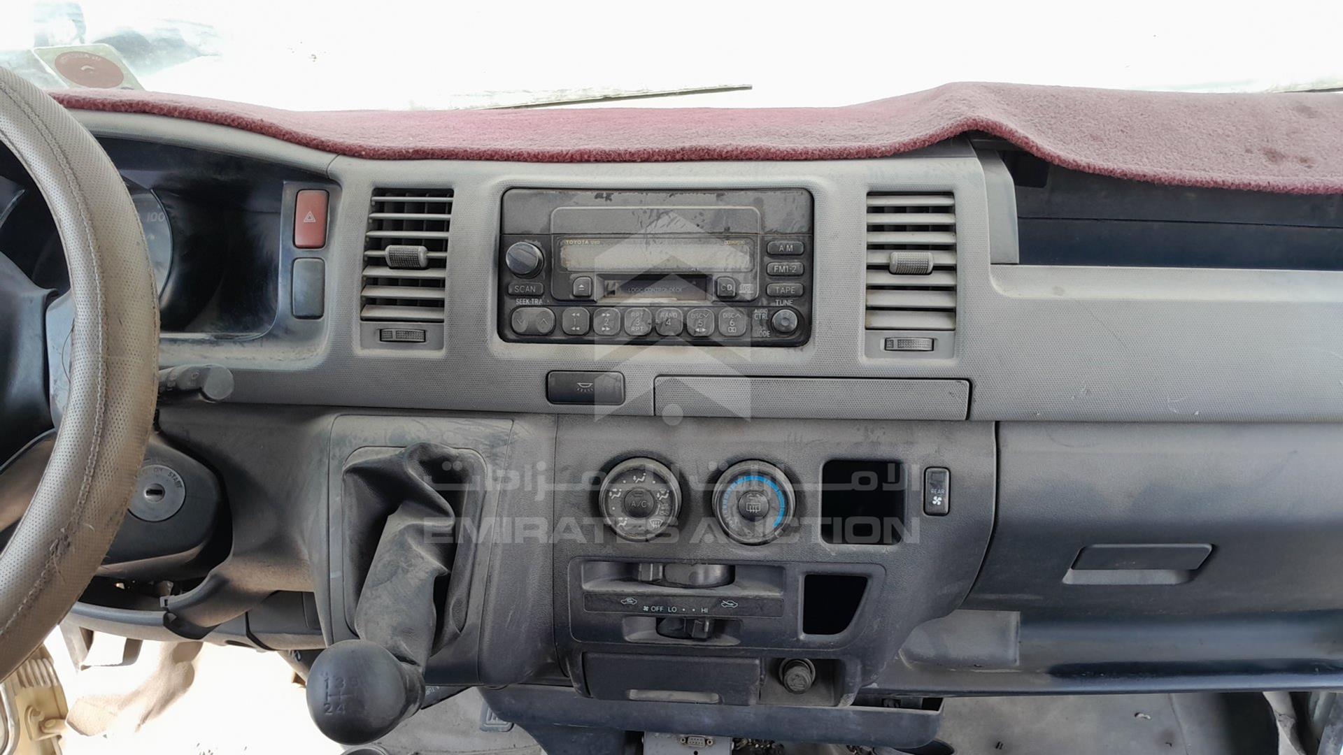 2011 TOYOTA HIACE VIN: JTGJX02P9B5021450