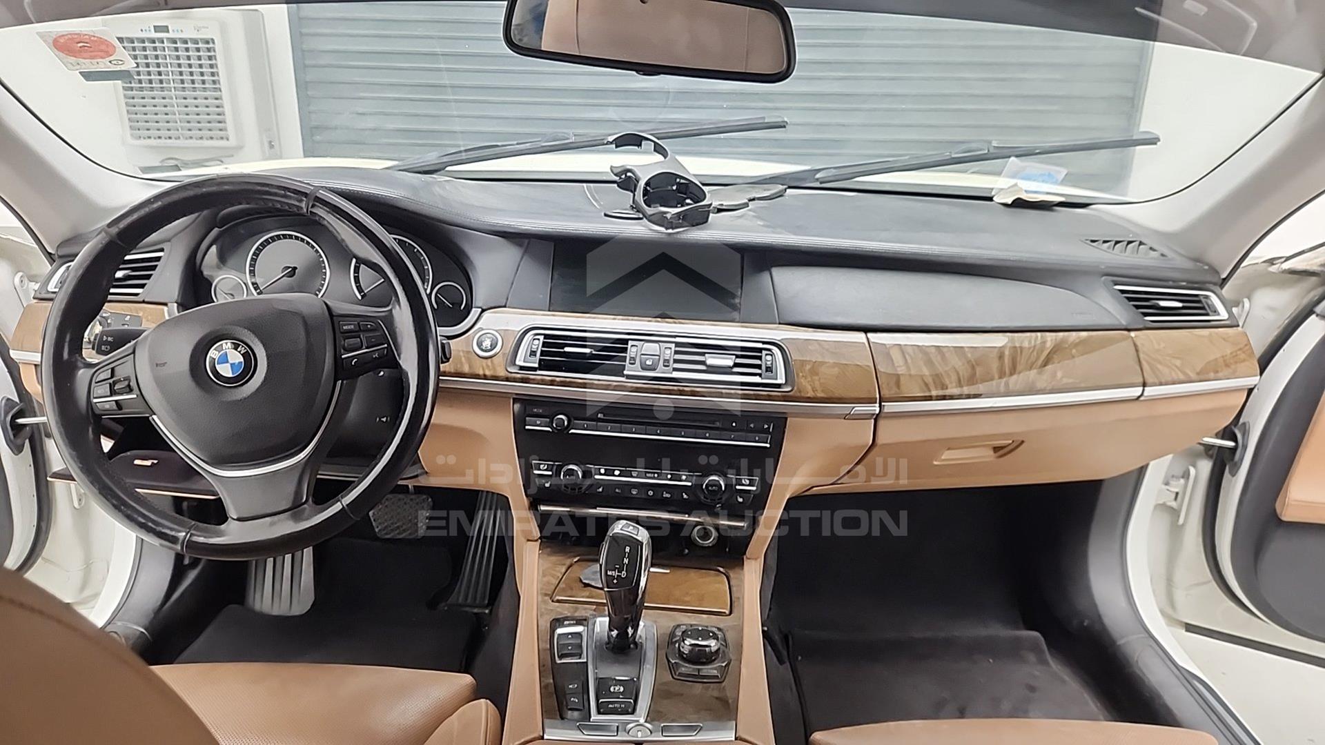 2009 BMW 740 LI VIN: WBAKB410X0C326148