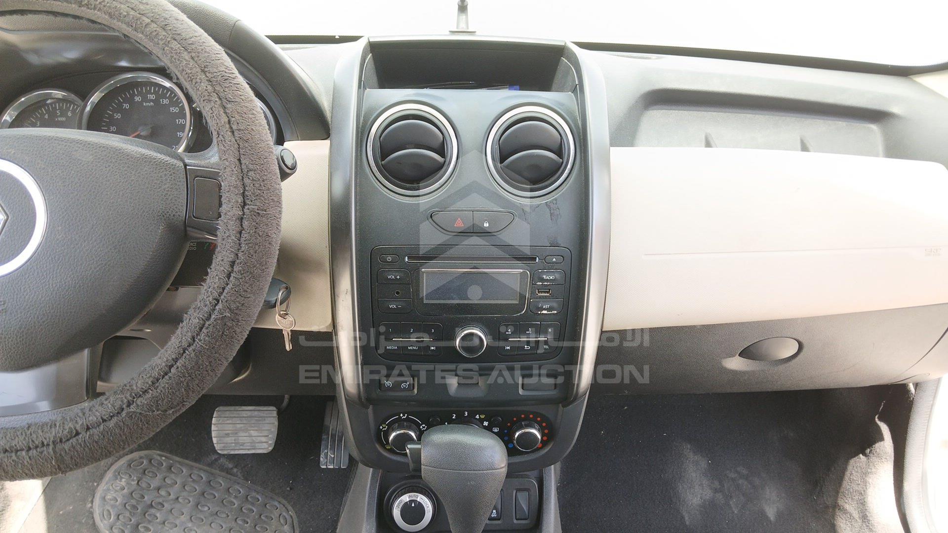2016 RENAULT DUSTER VIN: VF1HSRGJ9GA583090