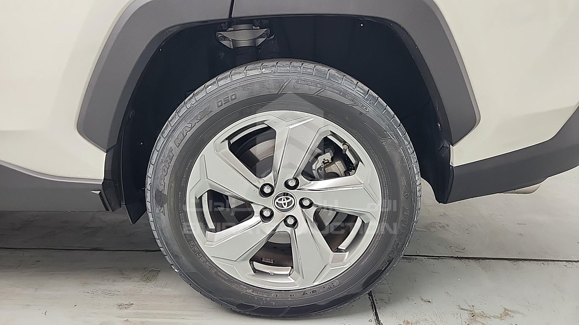 2019 TOYOTA RAV-4 VIN: JTMDW3FV6KD516671