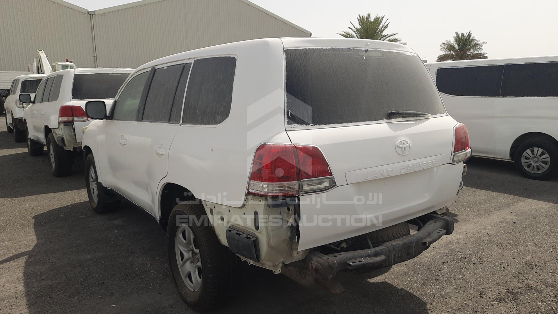 2011 TOYOTA LAND CRUISER VIN: JTMDU09J3B4033748