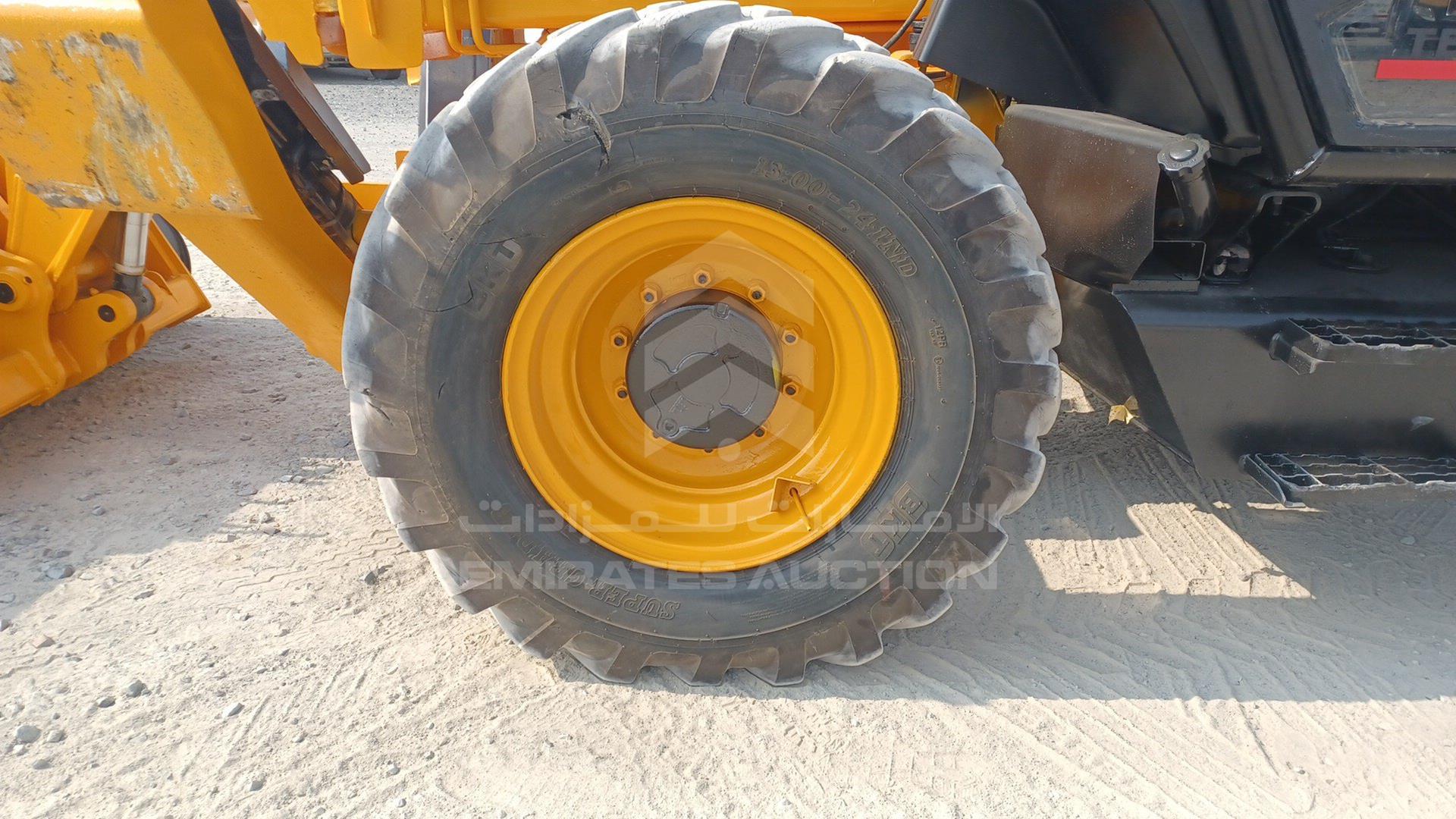 2022 JCB 530-110 VIN: RAJ5DD8MK03080638