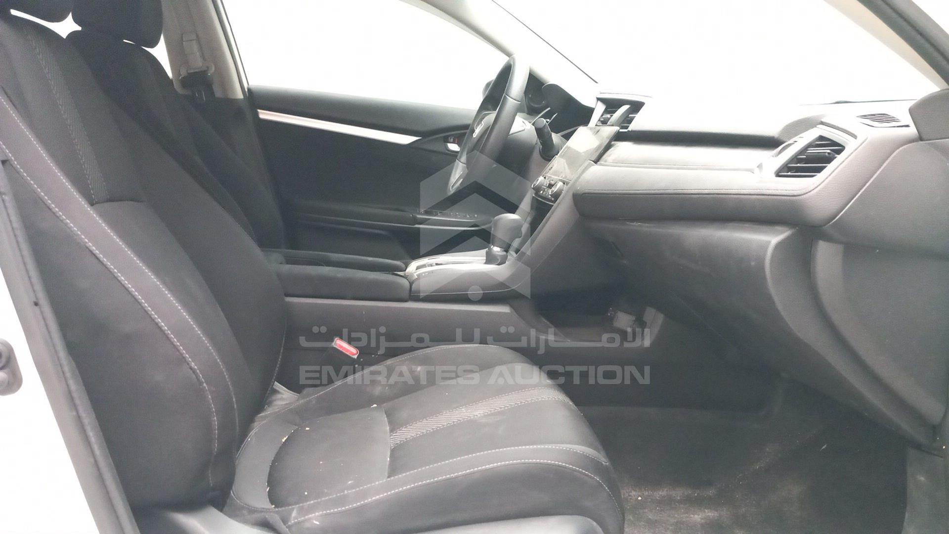 2018 HONDA CIVIC VIN: 2HGFC2F72JH501715