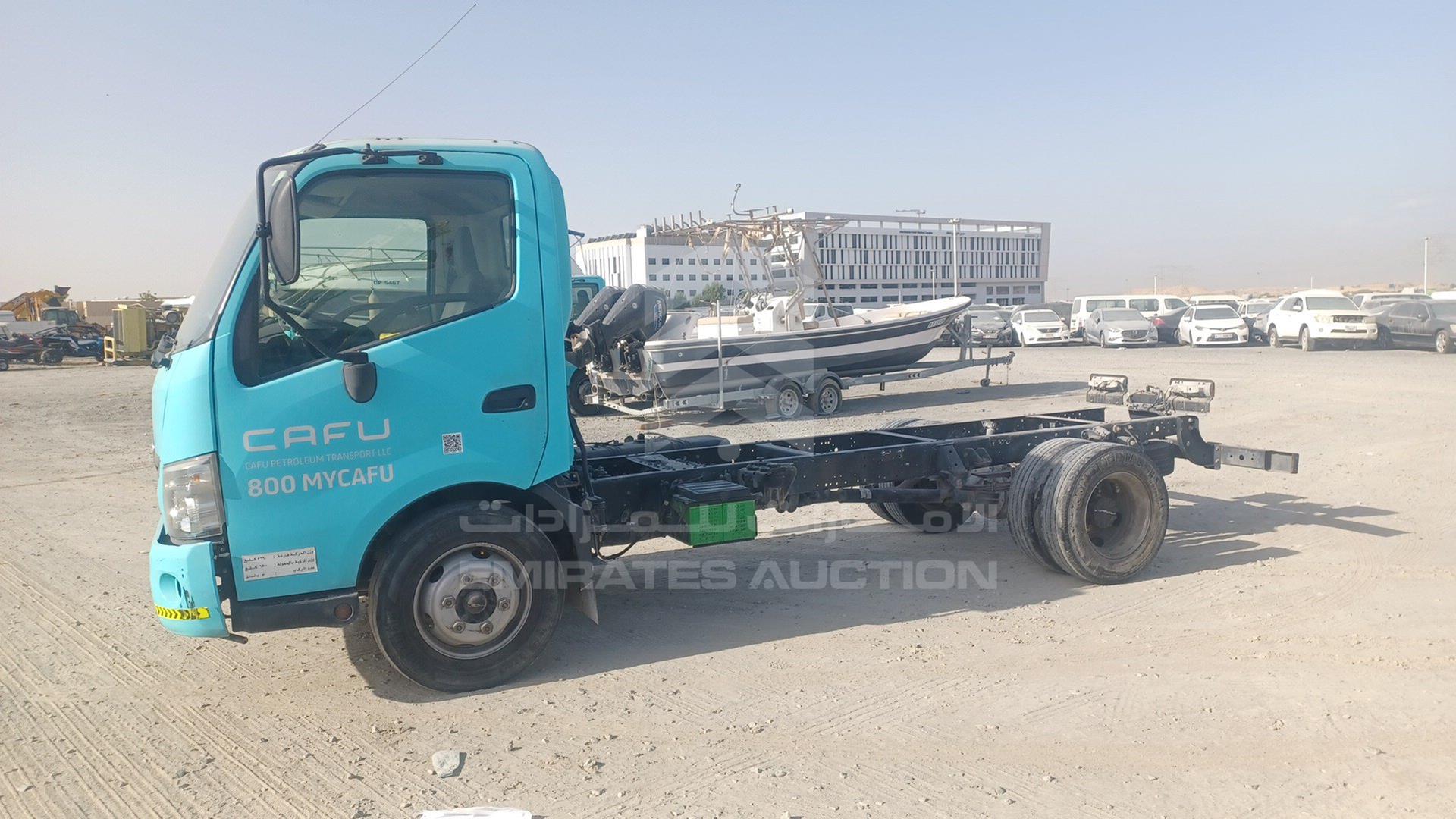 2020 HINO 300 VIN: JHHUCN1HOLK033175
