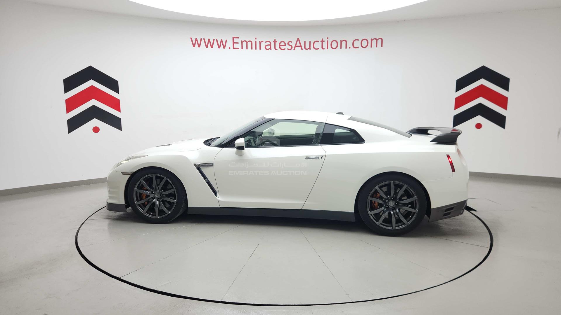 2013 NISSAN GTR VIN: JN1AR5EF6DM660016