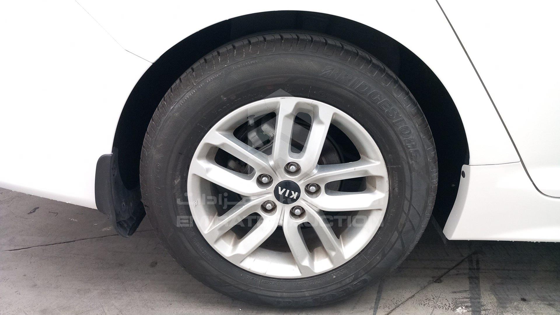 2015 KIA OPTIMA VIN: KNAGM4192F5554592