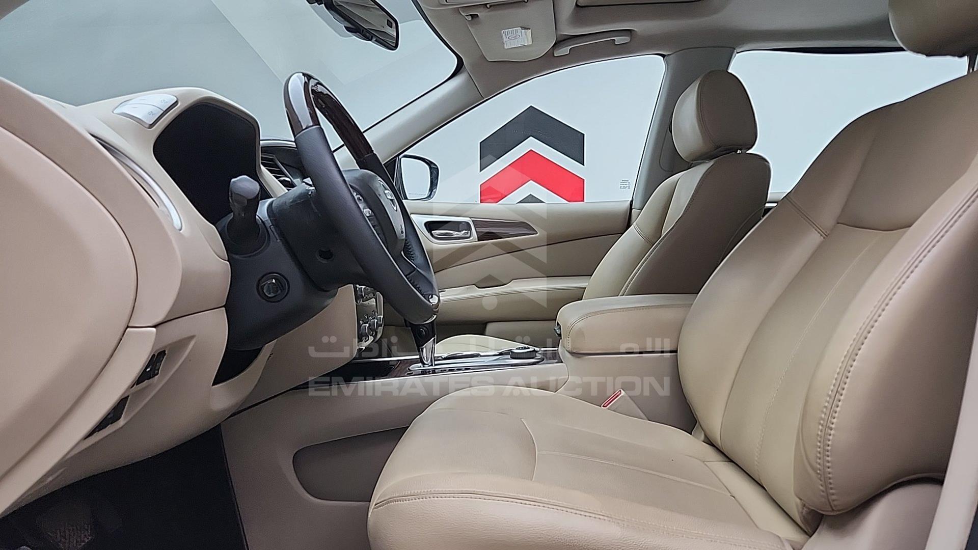 2018 NISSAN PATHFINDER VIN: 5N1CR2M88JC600372