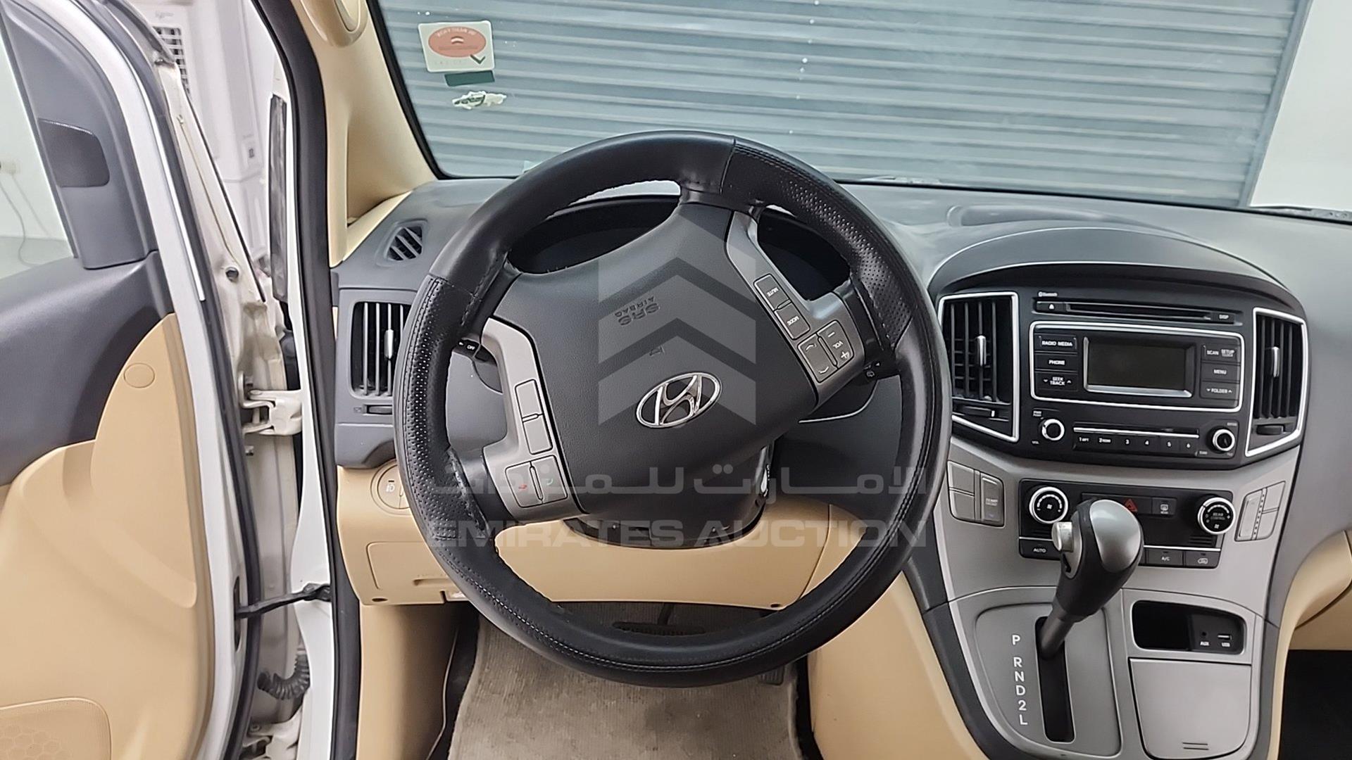 2018 HYUNDAI H1 VIN: KMJWA37R0JU946956
