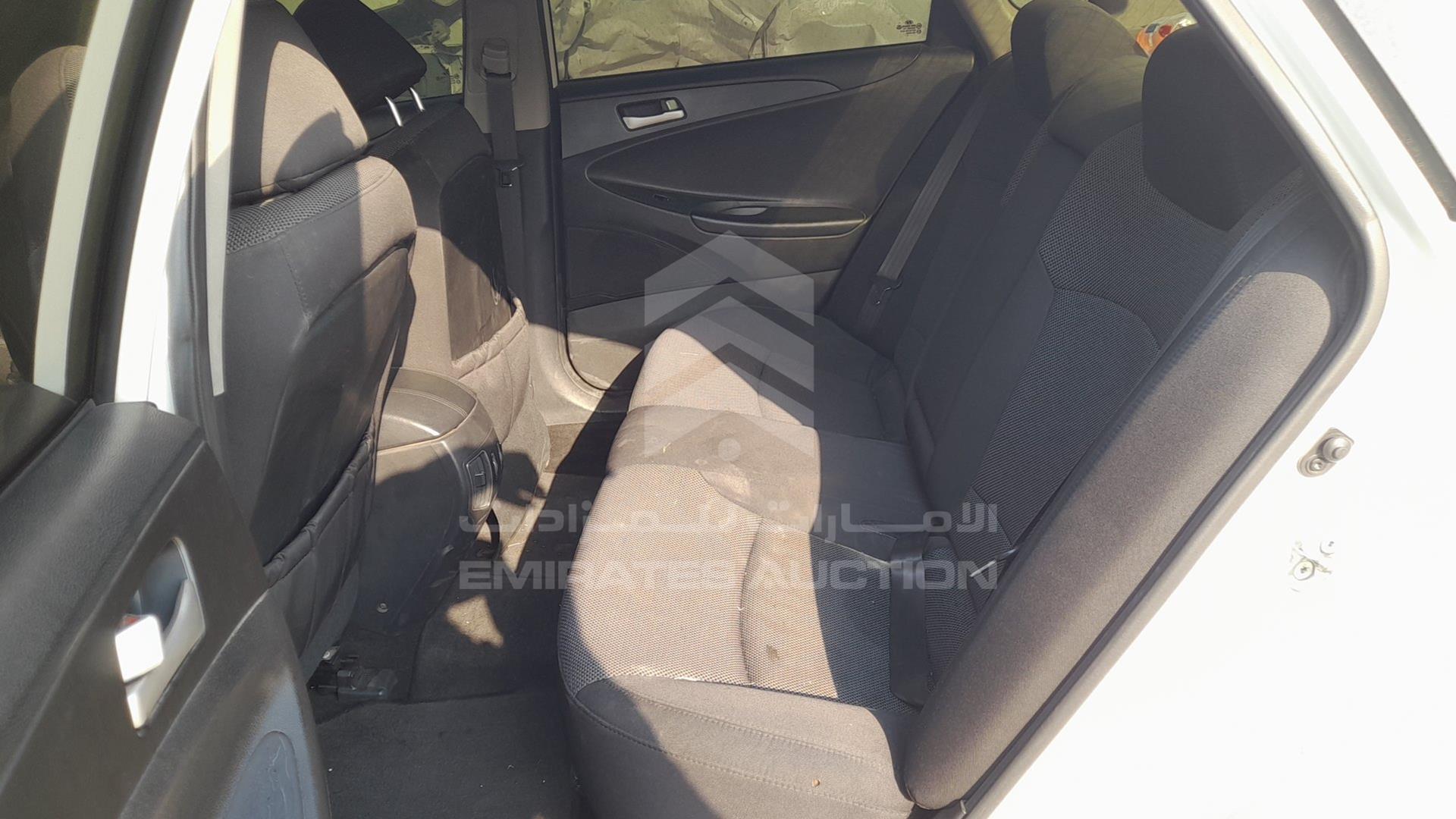 2014 HYUNDAI SONATA VIN: KMHEB41C7EA624942