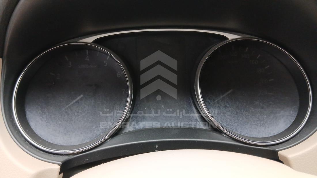 2015 Nissan X-Trail — Speedometer & RPM Gauges — Photo 17