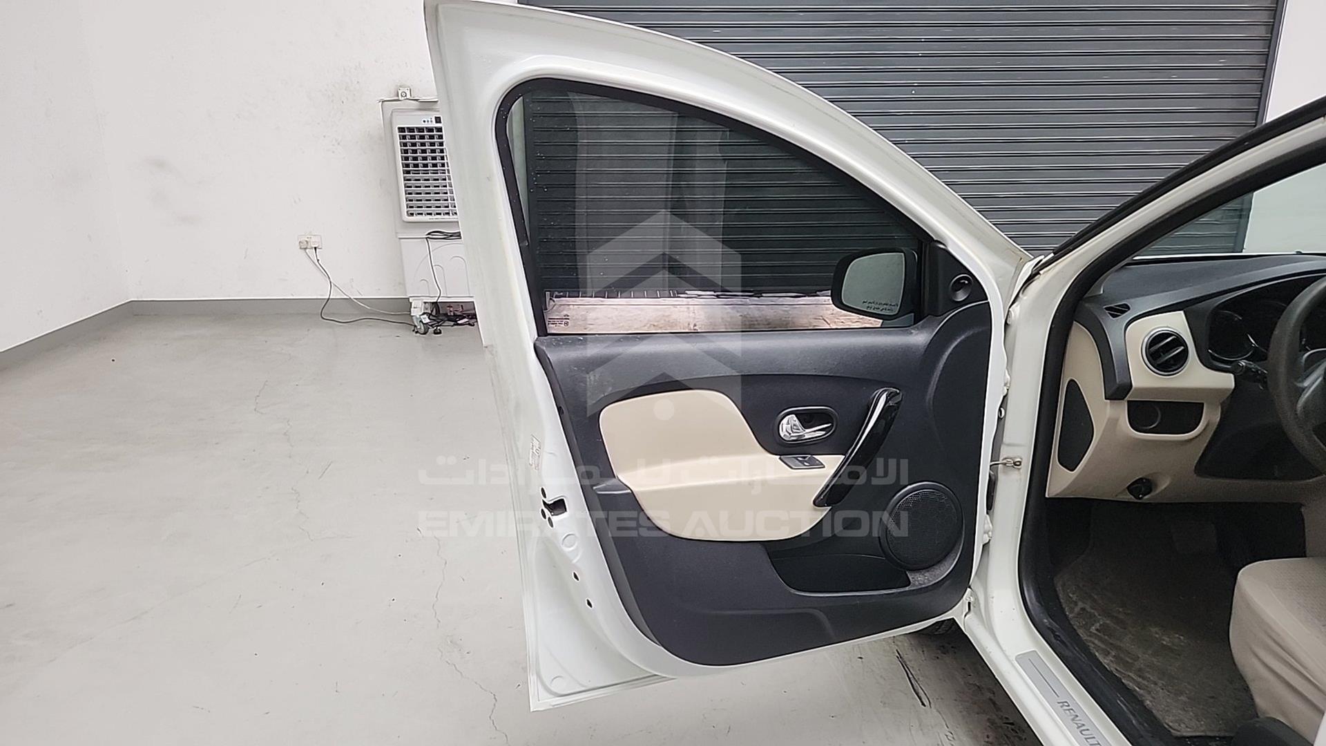 2016 RENAULT SYMBOL VIN: VF14SRAB4GT596351