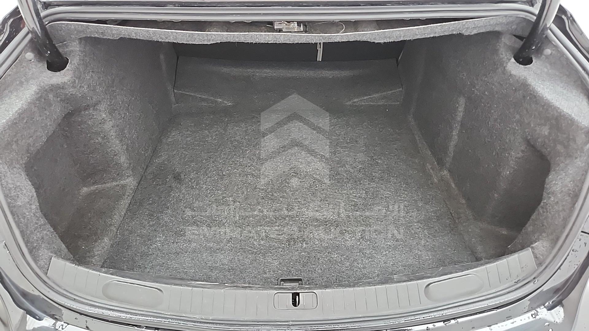 2019 CHEVROLET IMPALA VIN: 2G1135S36K9146792