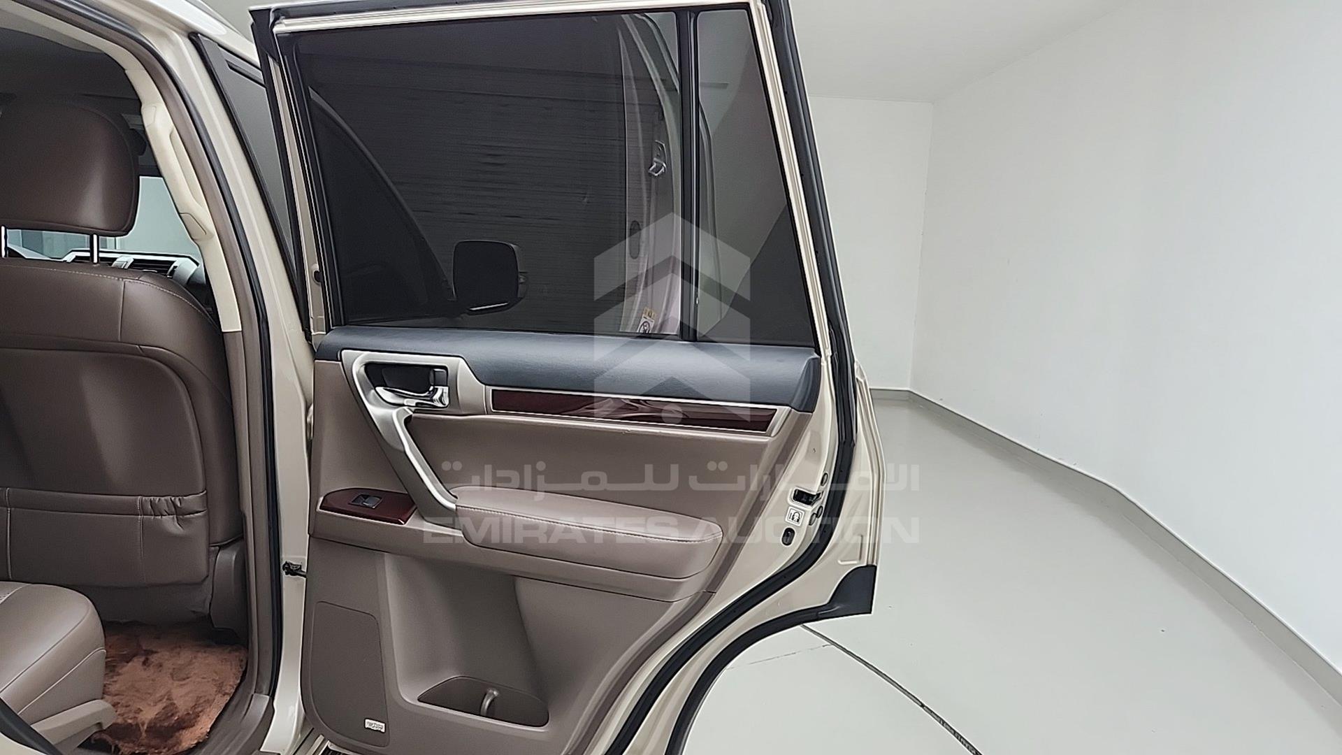 2015 LEXUS GX 460 VIN: JTJJM7FX3F5101726