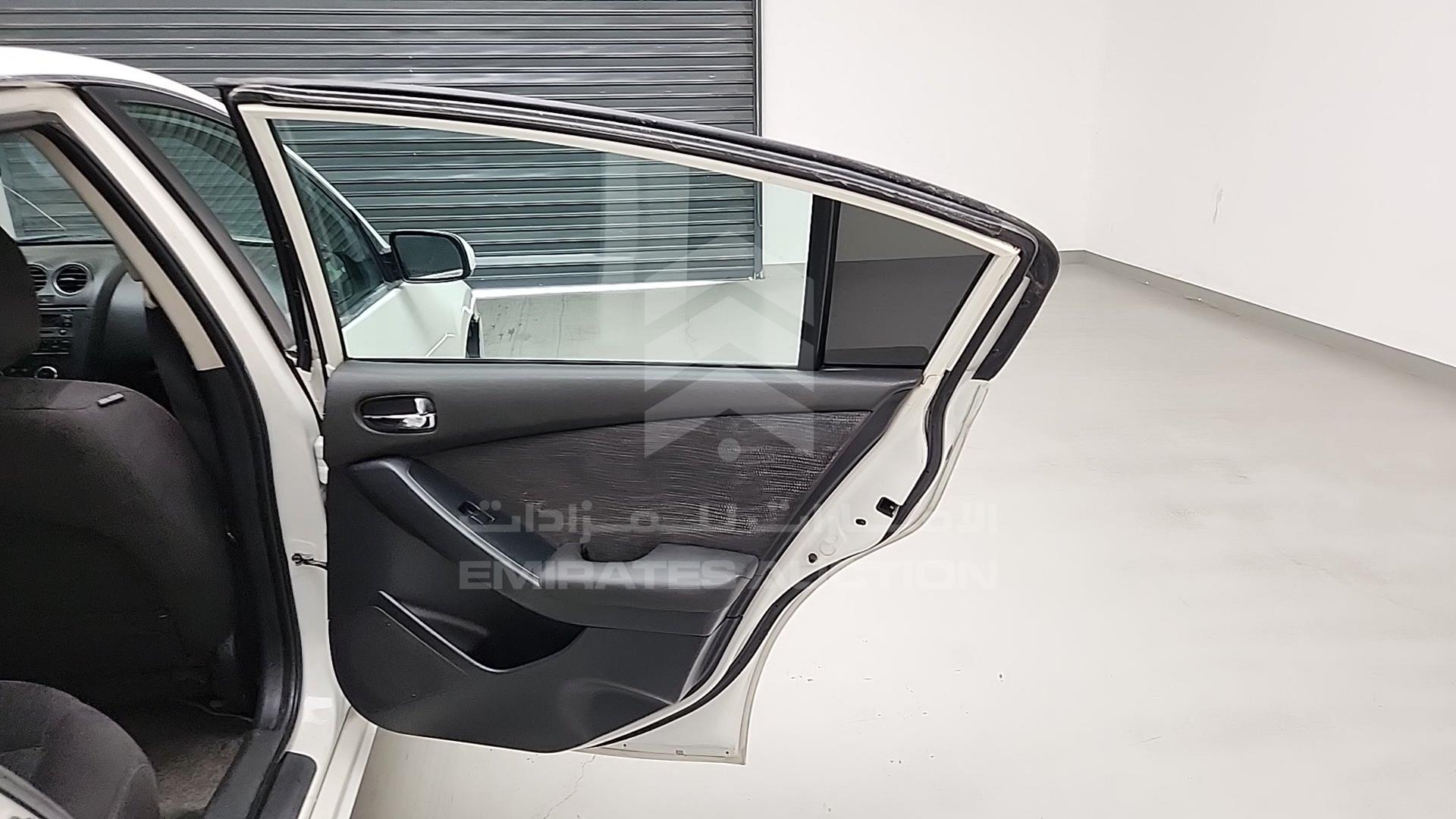2011 NISSAN ALTIMA VIN: 1N4AL2AP5BN450077