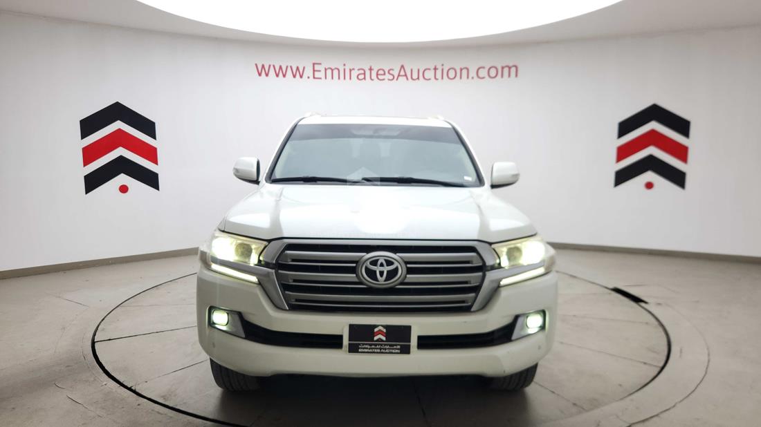 2021 Toyota Land Cruiser — 360-degree view