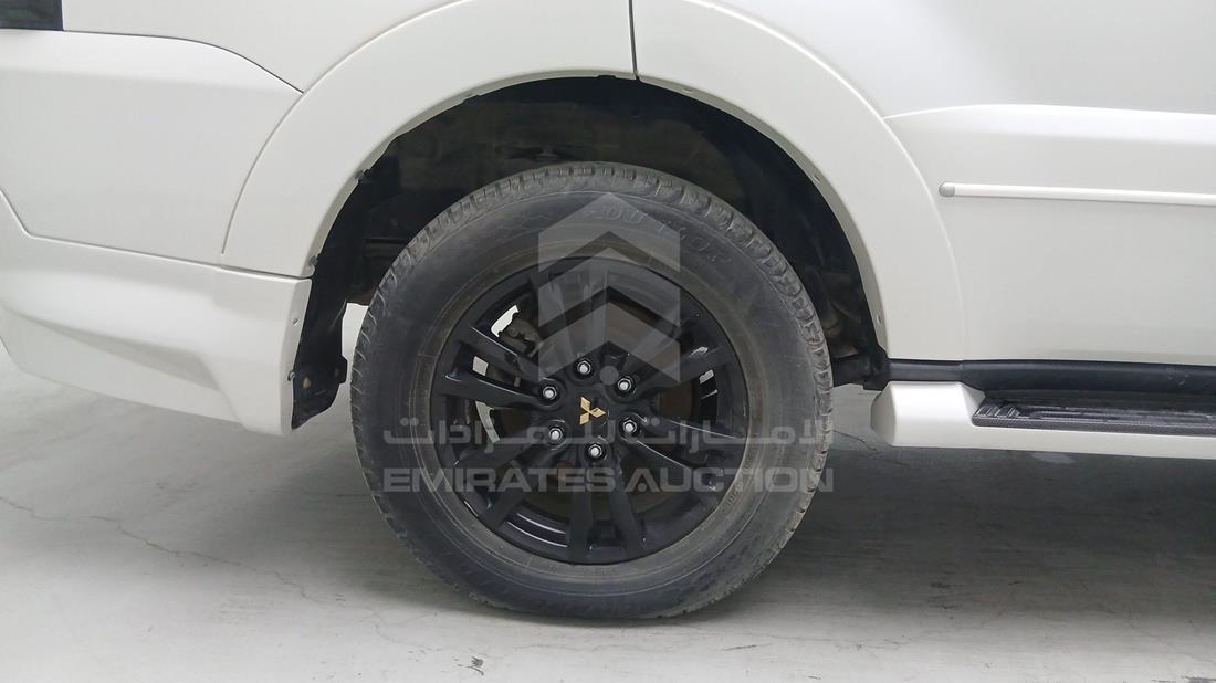 2020 Mitsubishi Pajero — Rear Right Tyre — Photo 39