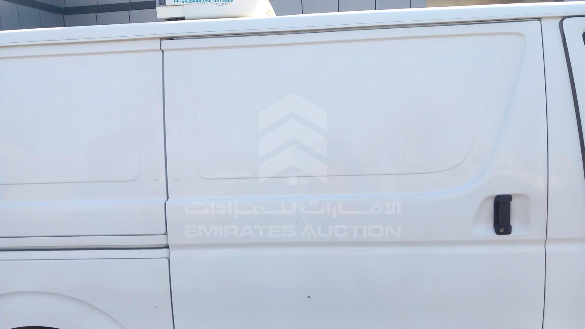 2015 TOYOTA HIACE VIN: JTFHX02P6F0095463