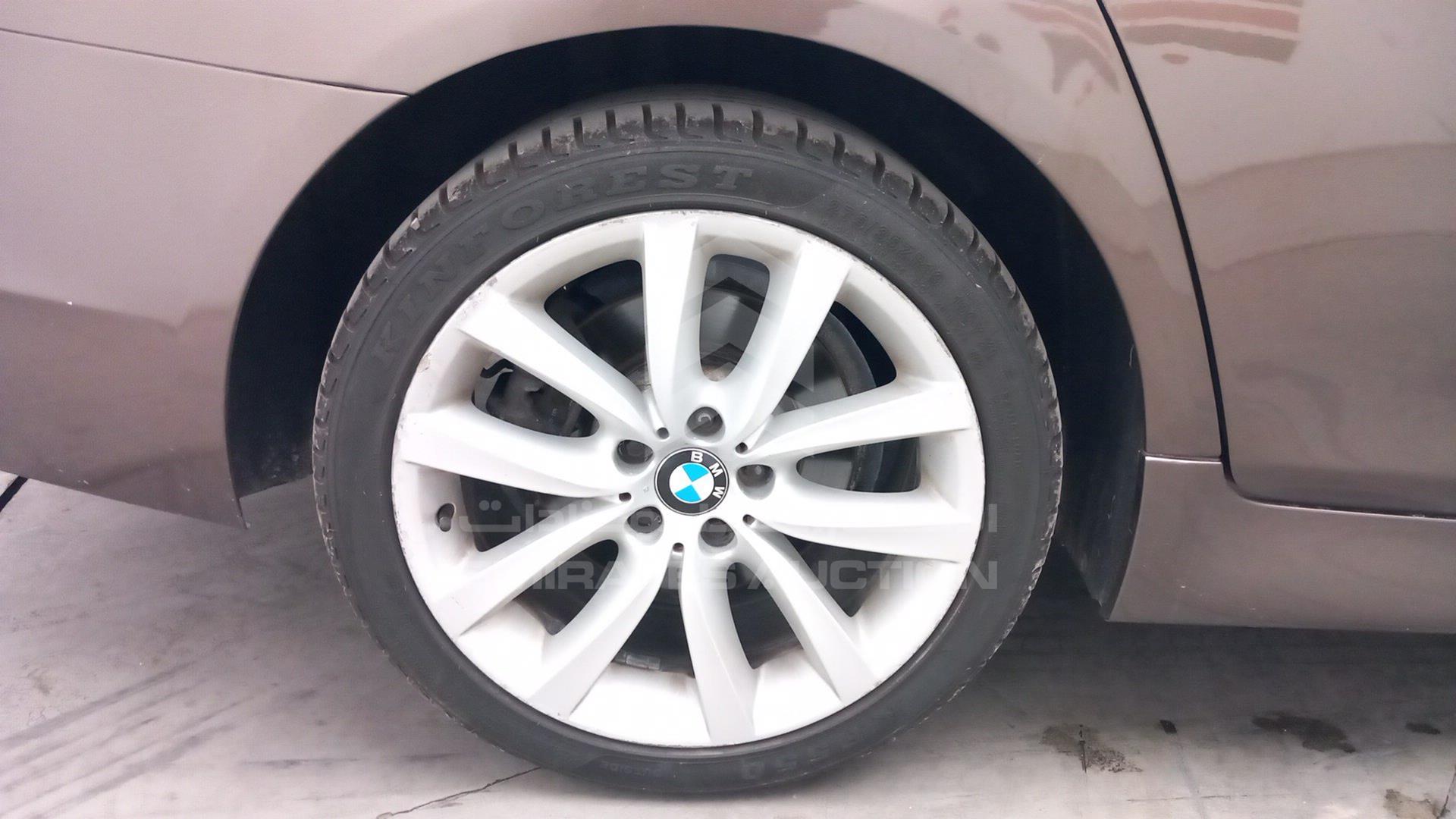 2013 BMW 530 VIN: WBACU5102DSF10485