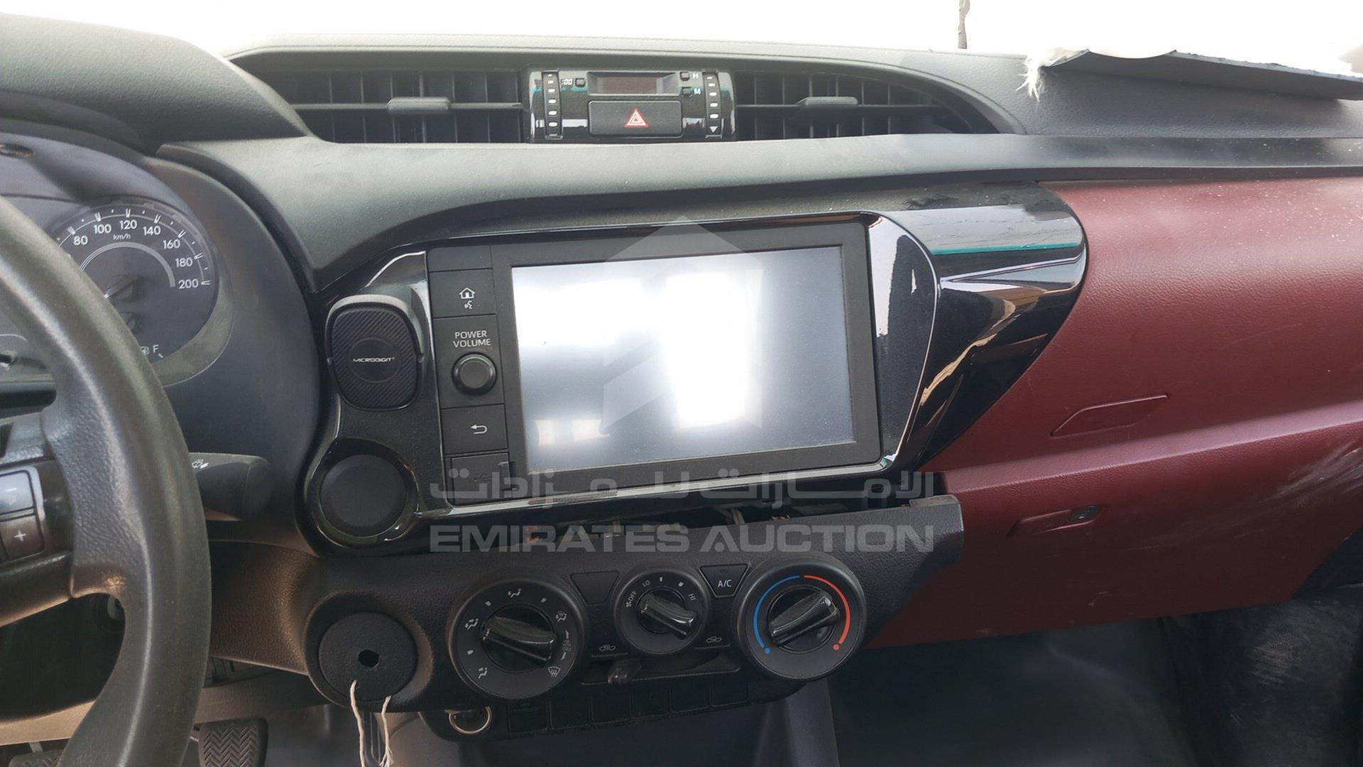 2022 TOYOTA HILUX VIN: MR0CX9CB2N3961684