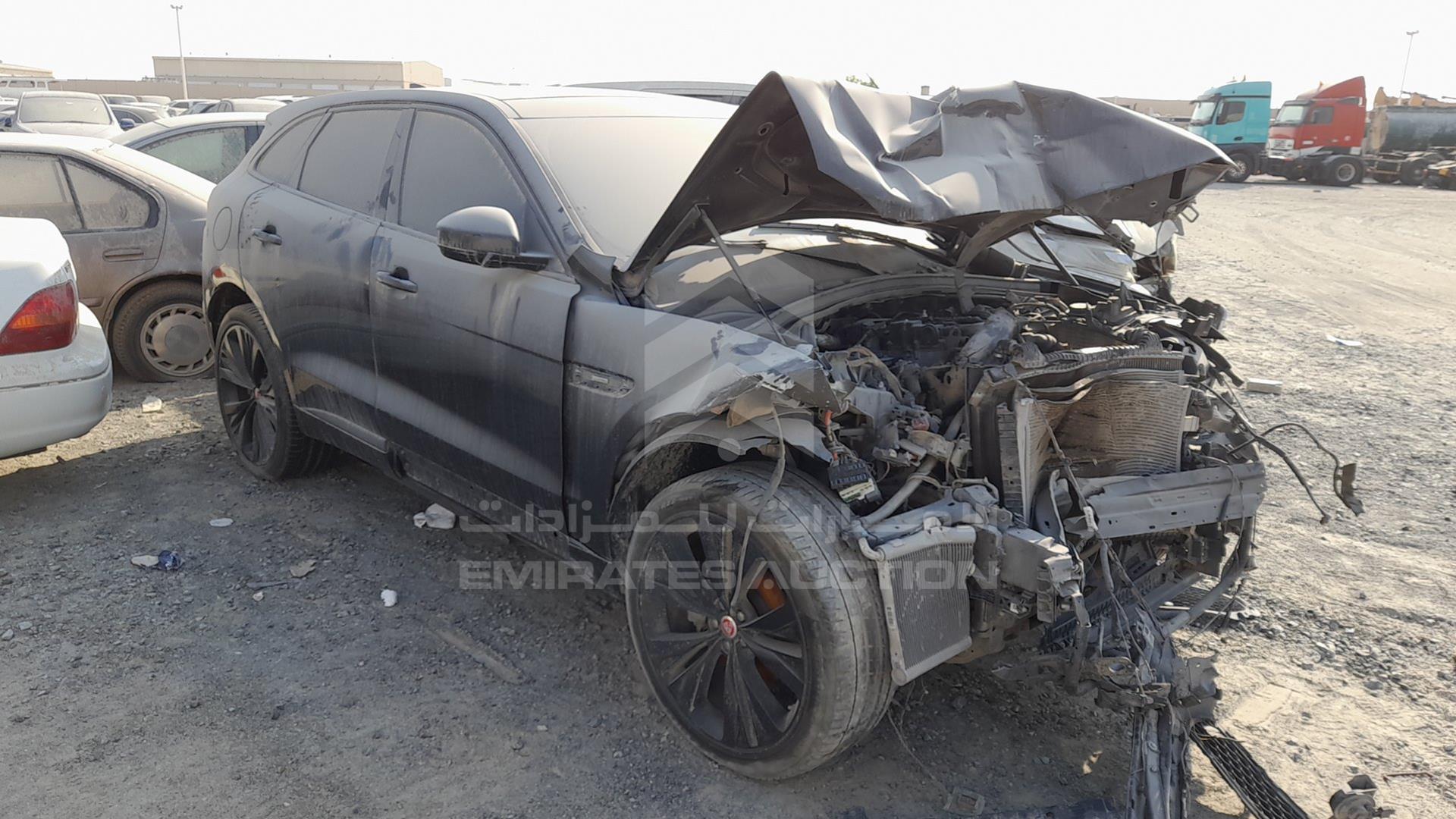 2019 JAGUAR F-PACE VIN: SADCA2BX2KA615649