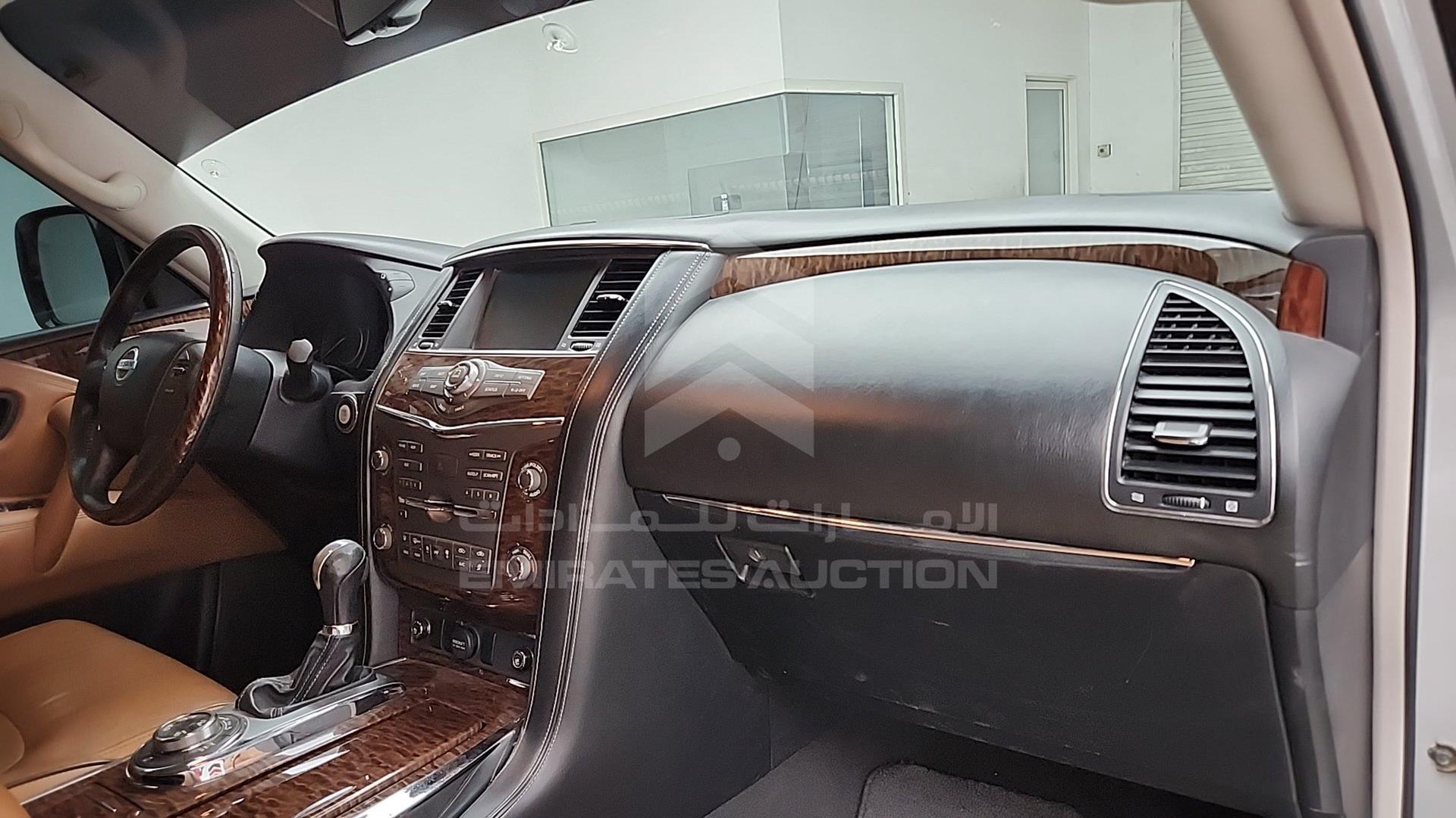 2017 NISSAN PATROL VIN: JN8AY2NYXH9306898