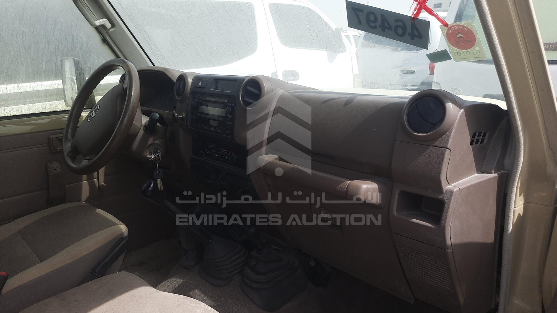 2014 TOYOTA LAND CRUISER VIN: JTFLU71J5E4319550