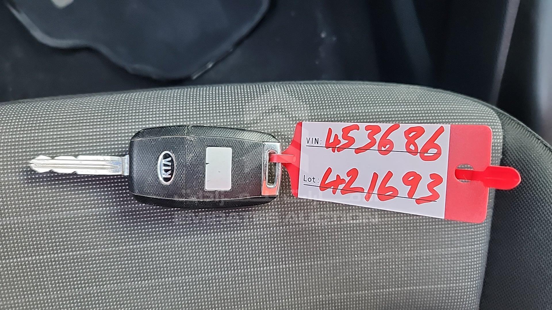 2016 KIA CERATO VIN: KNAFZ6179G5453686