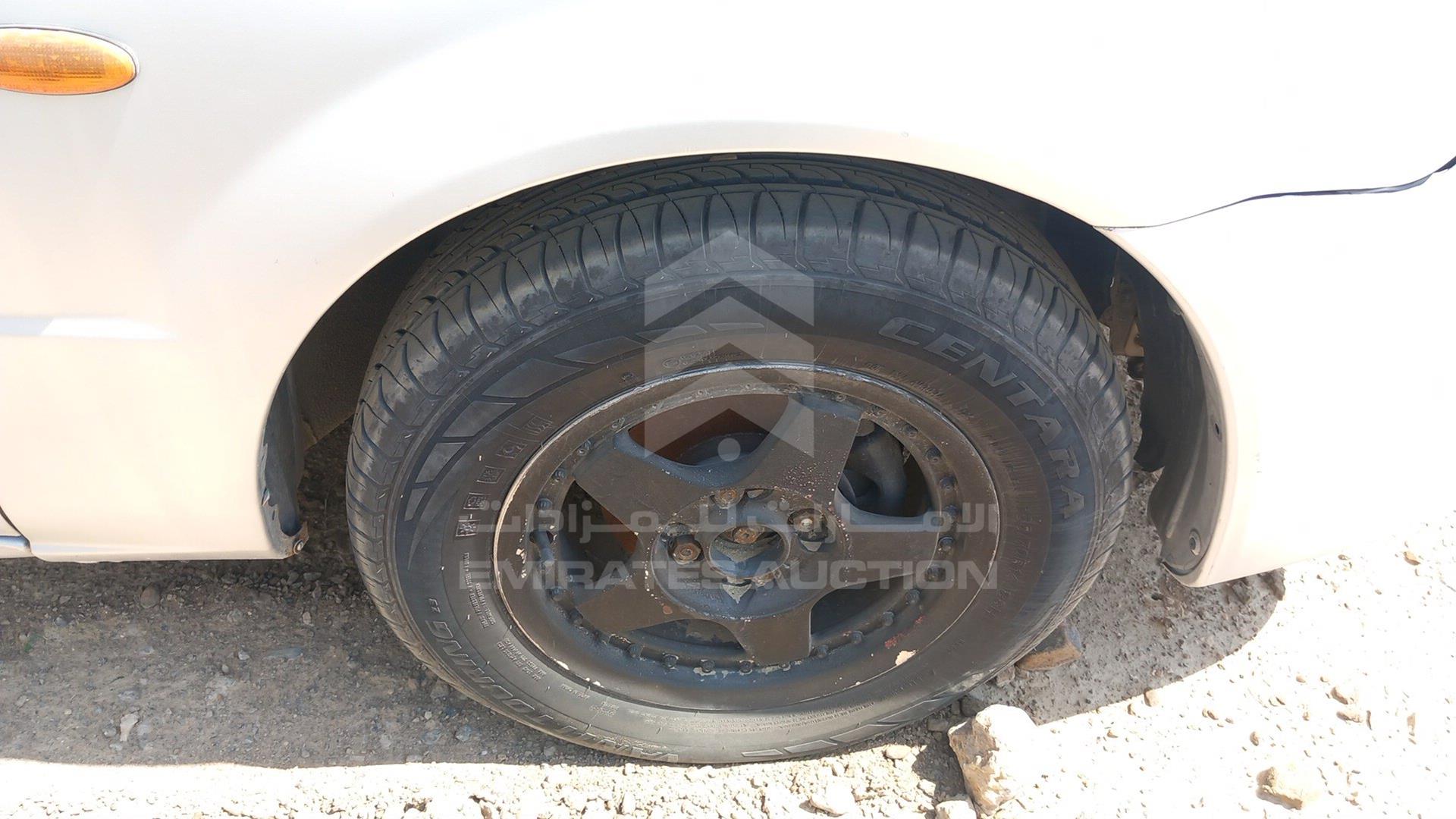 2003 MAZDA 323 VIN: JM7BJ12M231222037
