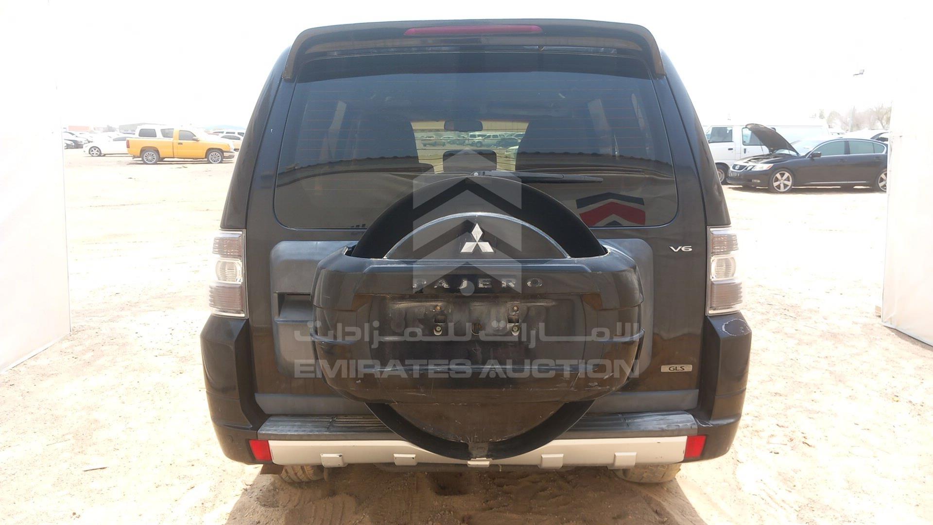 2010 MITSUBISHI PAJERO VIN: JMYLRV95WAJ715031