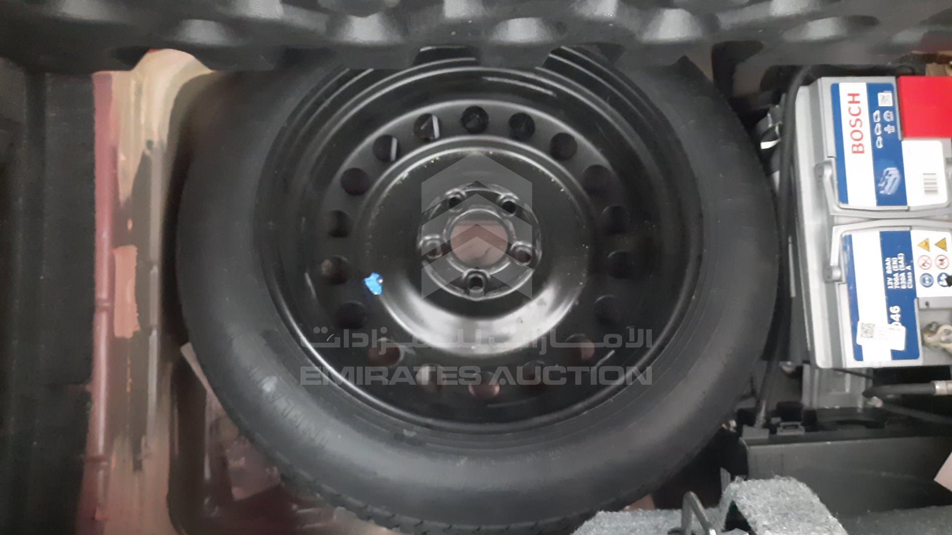 2019 DODGE CHALLENGER VIN: 2C3CDZAG2KH676146