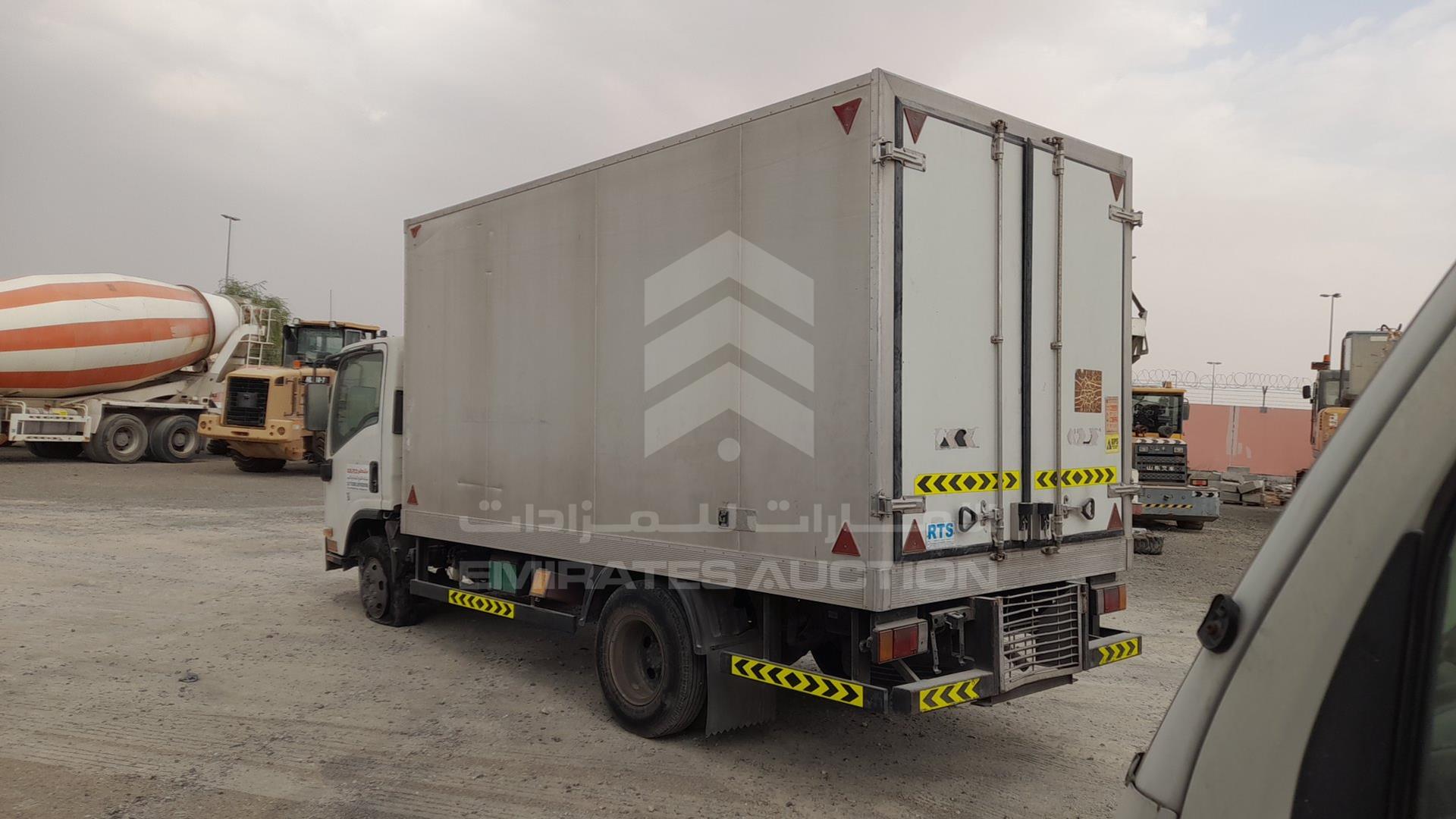 2017 ISUZU NPR VIN: JAAKP34H4H7P07991