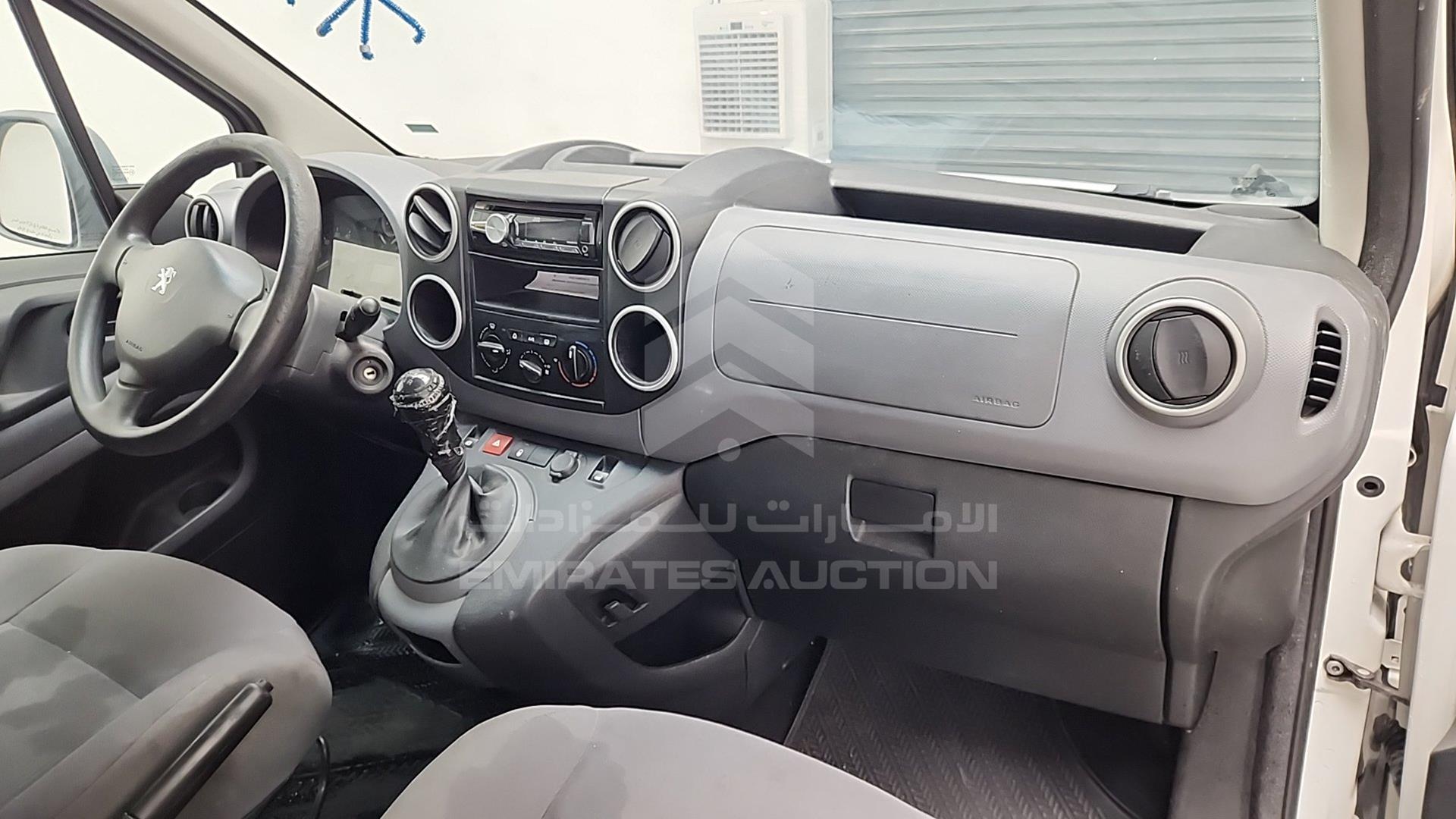 2015 PEUGEOT PARTNER VIN: VF37JNFU5FJ510288