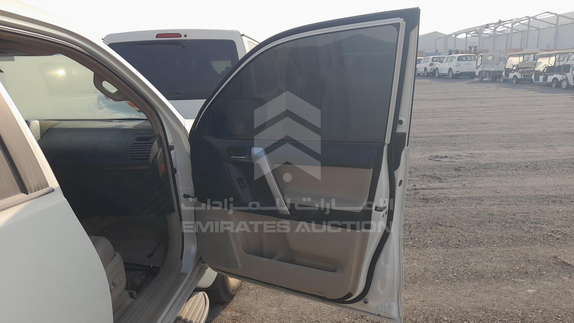 2010 TOYOTA LAND CRUISER PRADO VIN: JTEBU3FJ3AK007461