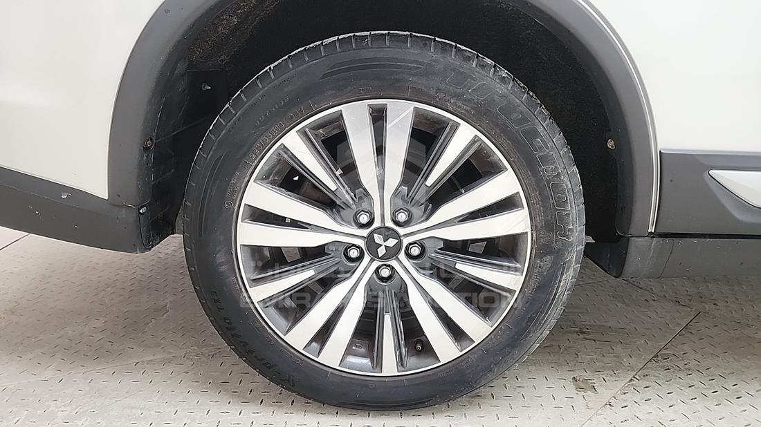2021 Mitsubishi Outlander — Rear Right Tyre — Photo 32