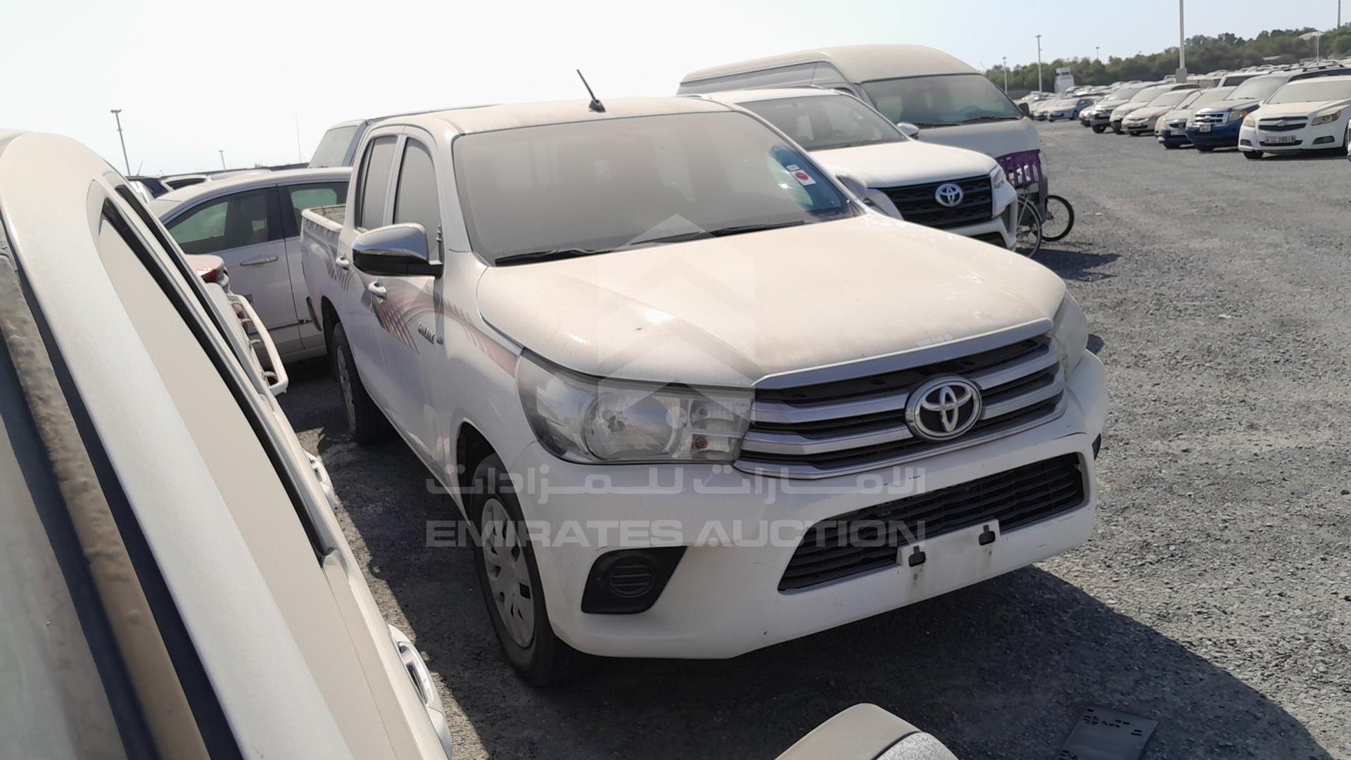 2016 TOYOTA HILUX VIN: MR0CX6CD2G0290716